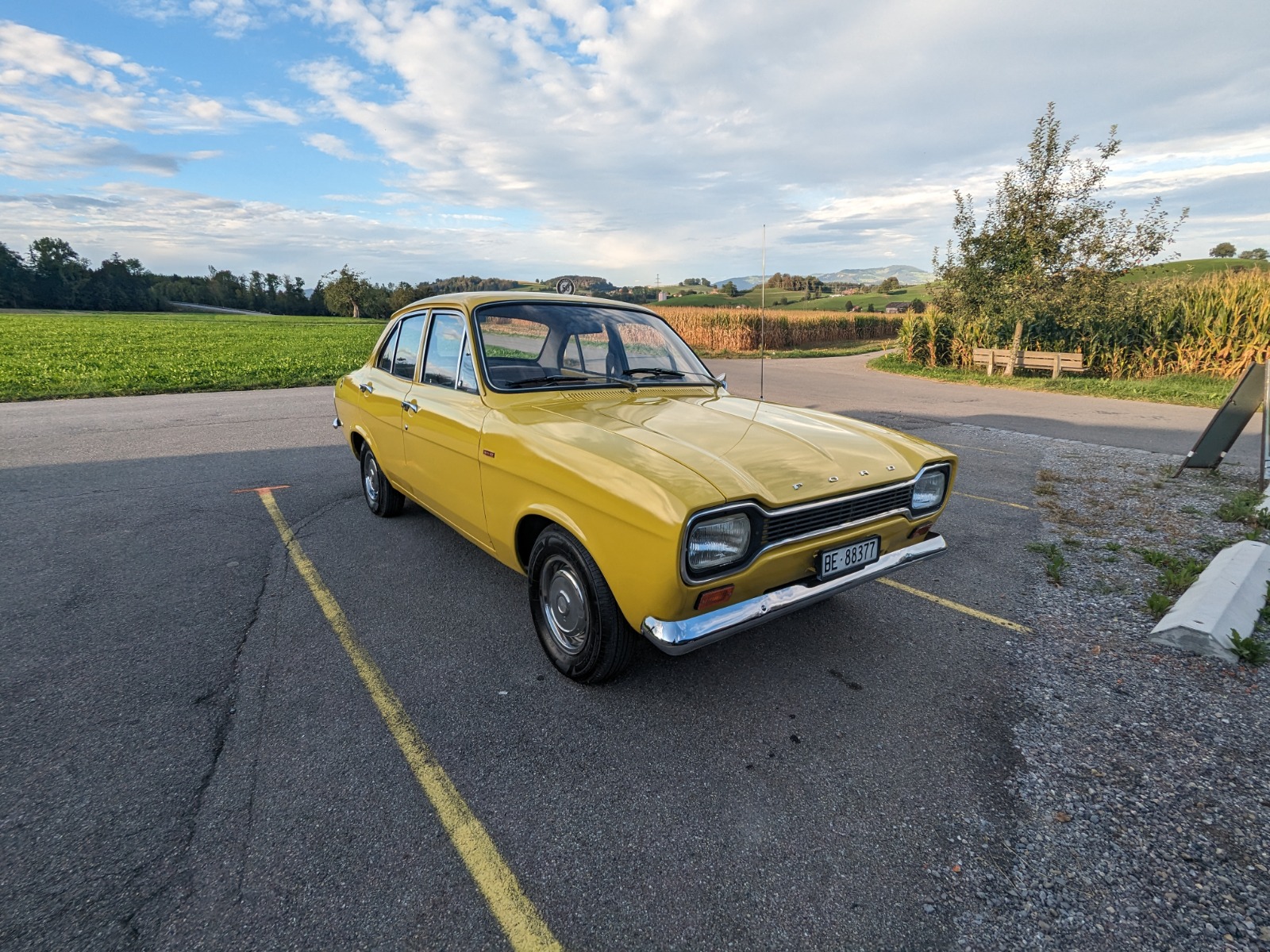 Car photo