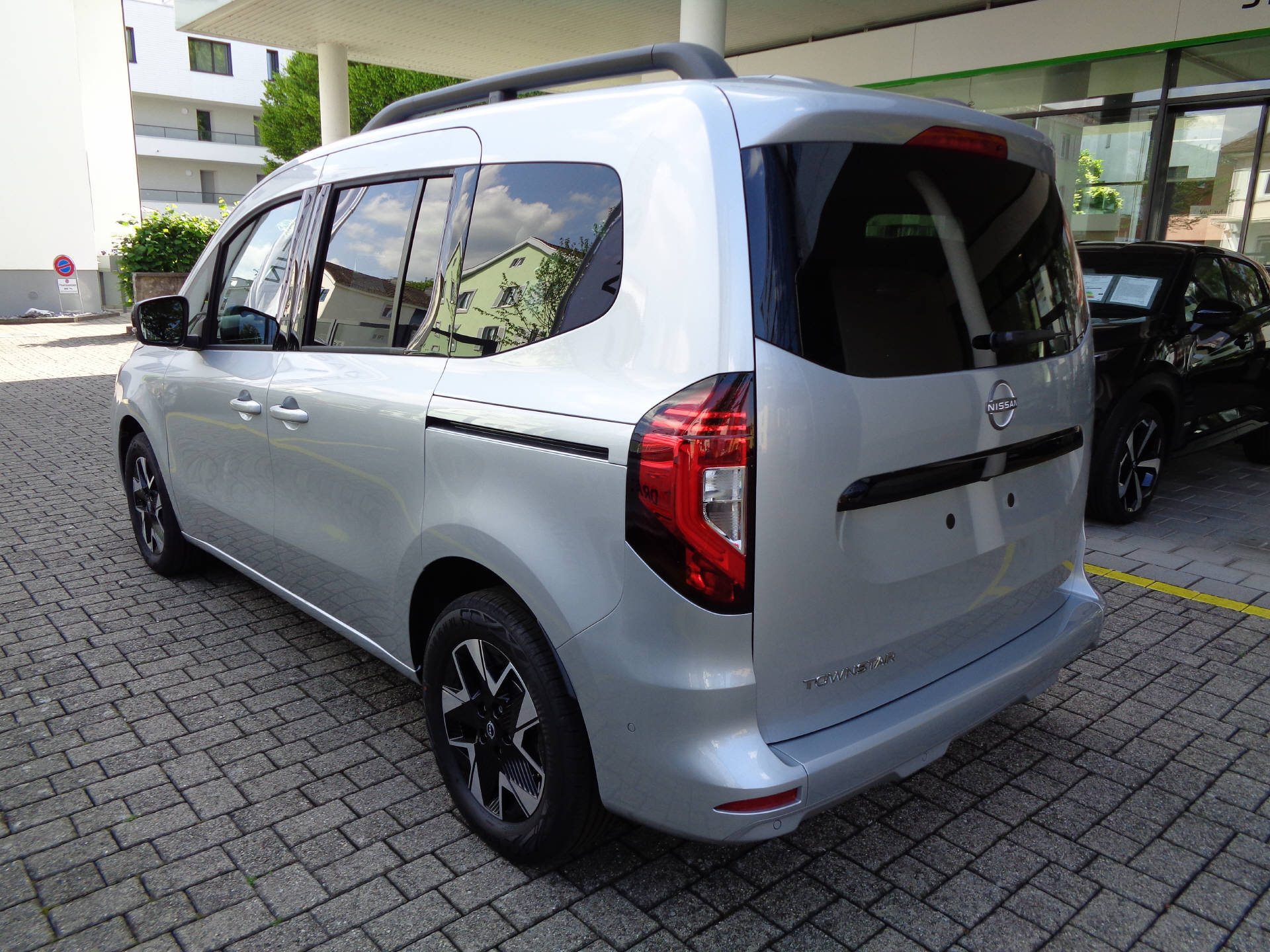 NISSAN Townstar 1.3 DIG-T 130 Tekna-image-1
