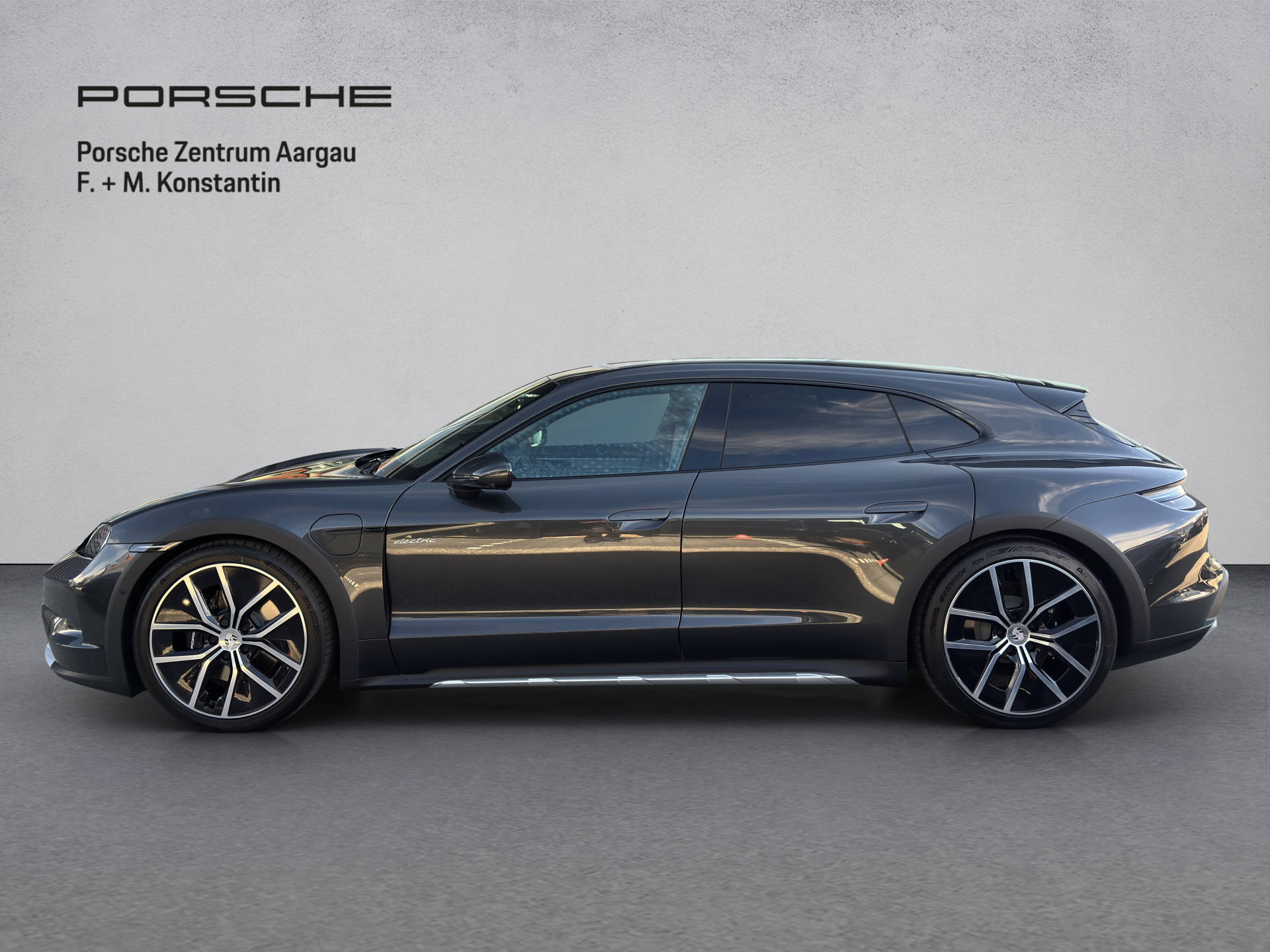PORSCHE Taycan 4S Cross Turismo mit Performancebatterie Plus-image-2