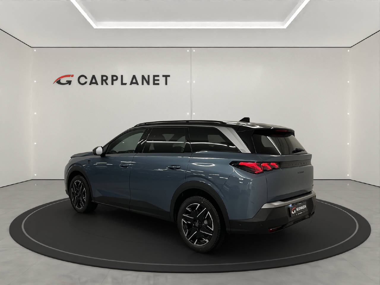 PEUGEOT 5008 1.2 Hybrid GT-showroom-element-2