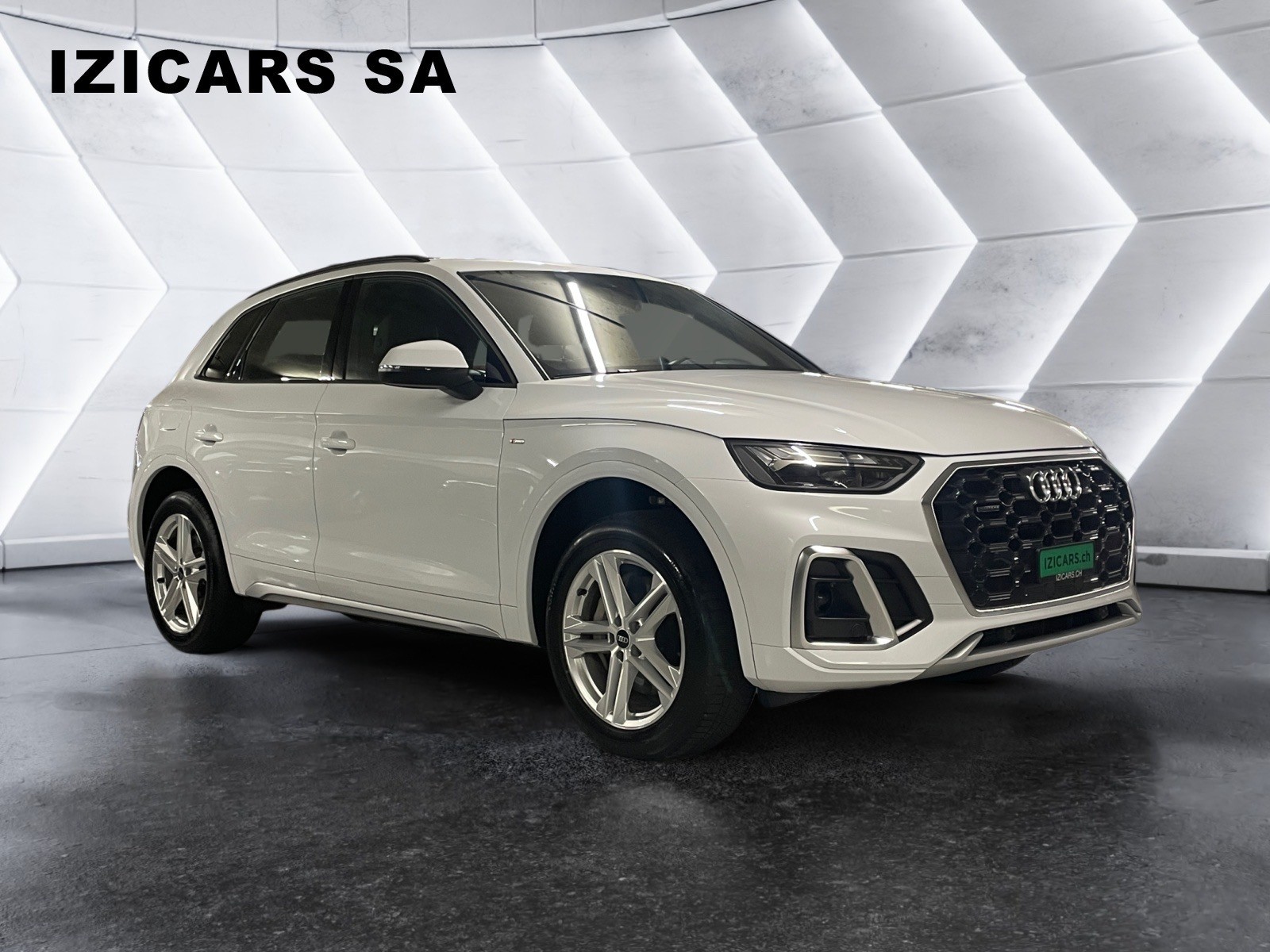 AUDI Q5 50 TFSI e PHEV S line quattro S-tronic /-image-8