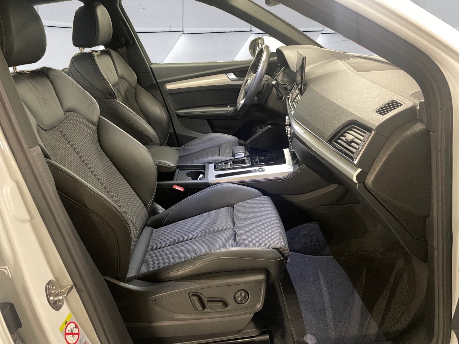 AUDI Q5 50 TFSI e PHEV S line quattro S-tronic /-image-14