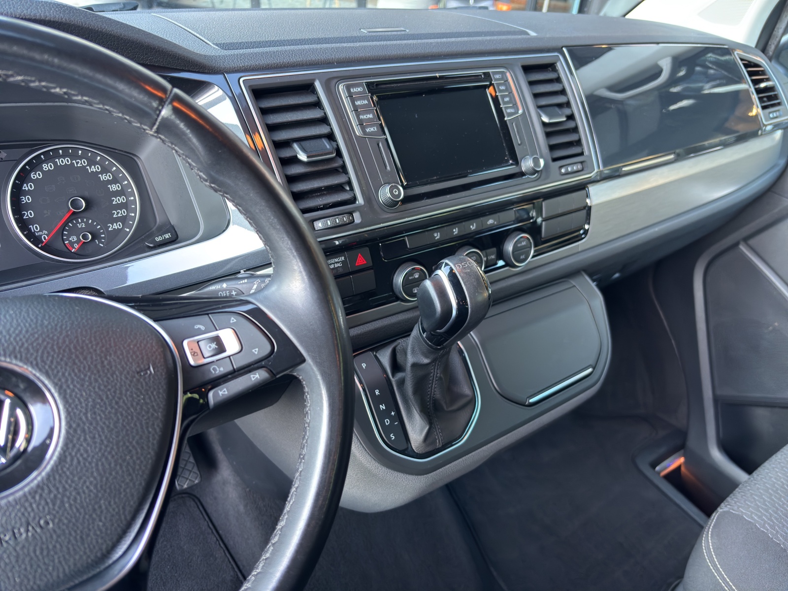 VW T6 Multivan 2.0 TDI Trendline DSG-image-3