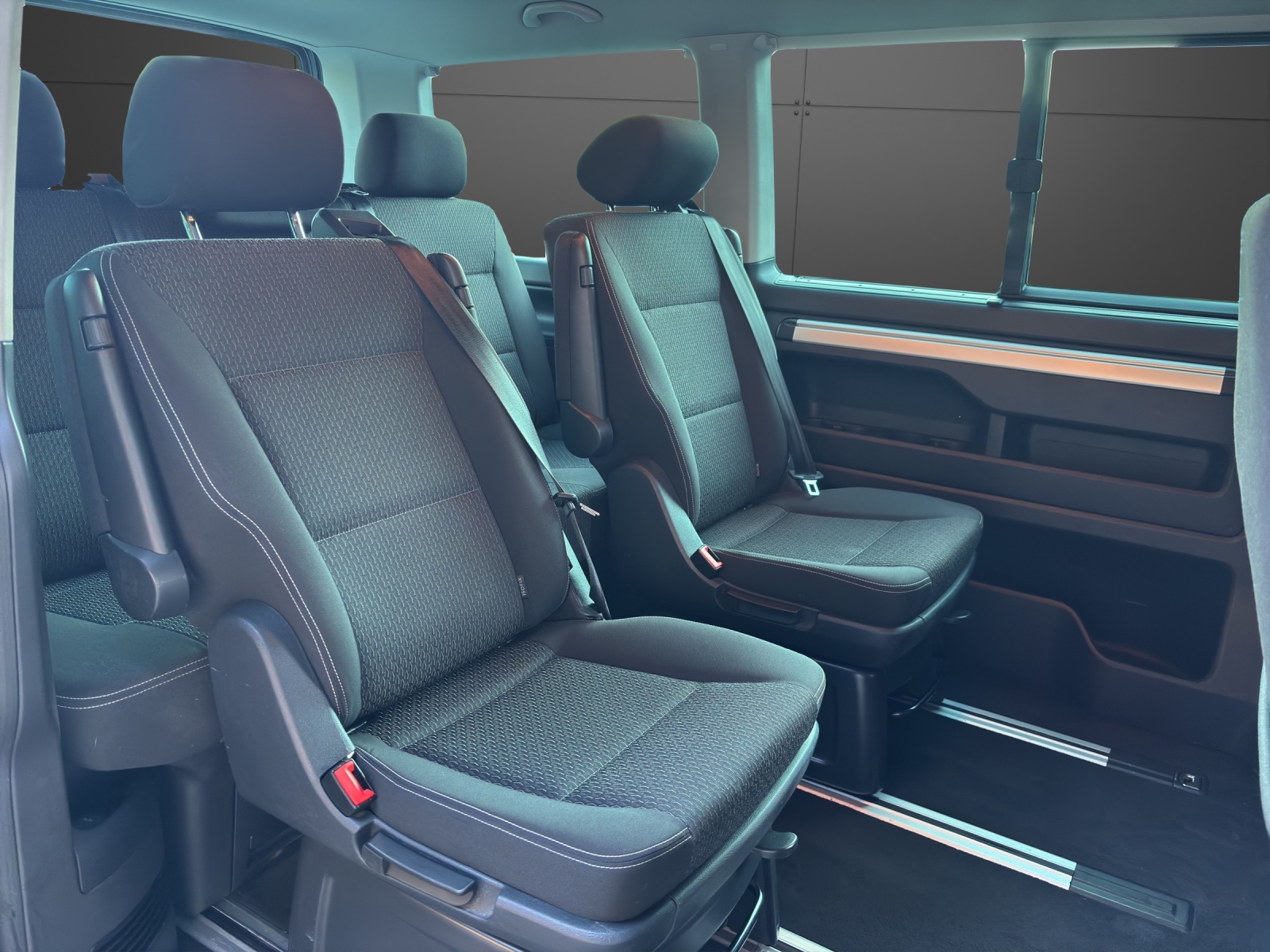 VW T6 Multivan 2.0 TDI Trendline DSG-image-11