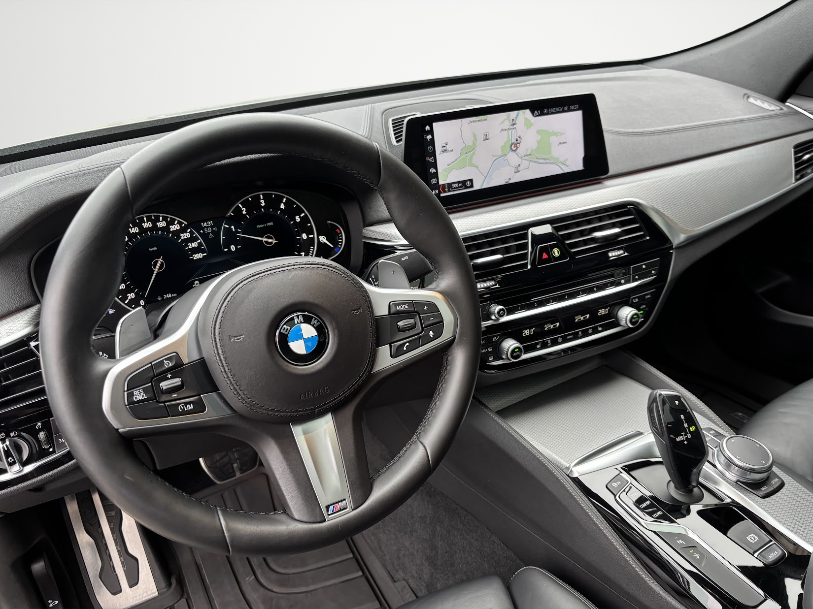 BMW 630i GT M-Sport Steptronic-image-9