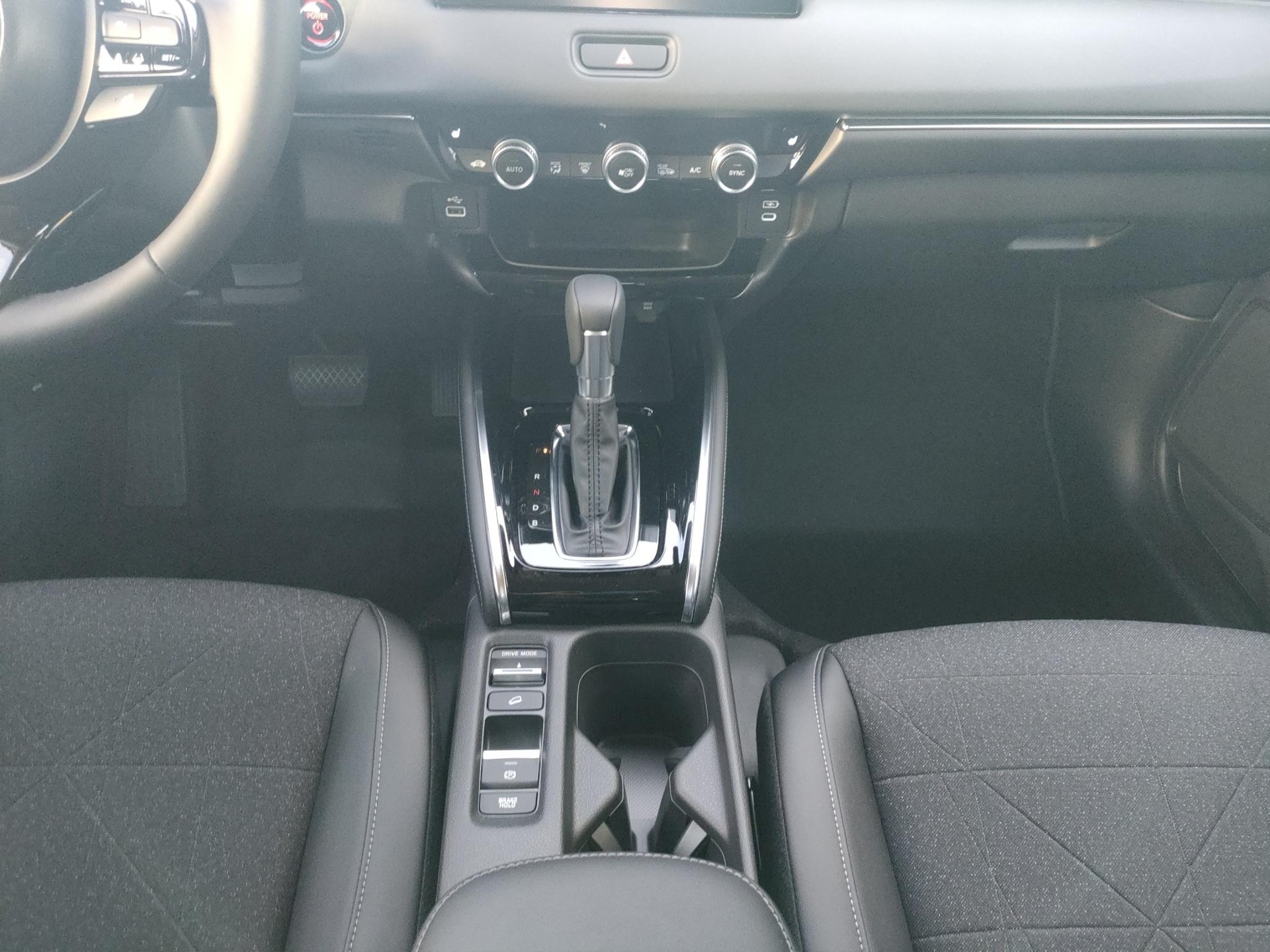 HONDA HR-V 1.5 i-MMD Xtreme Verbier-image-14