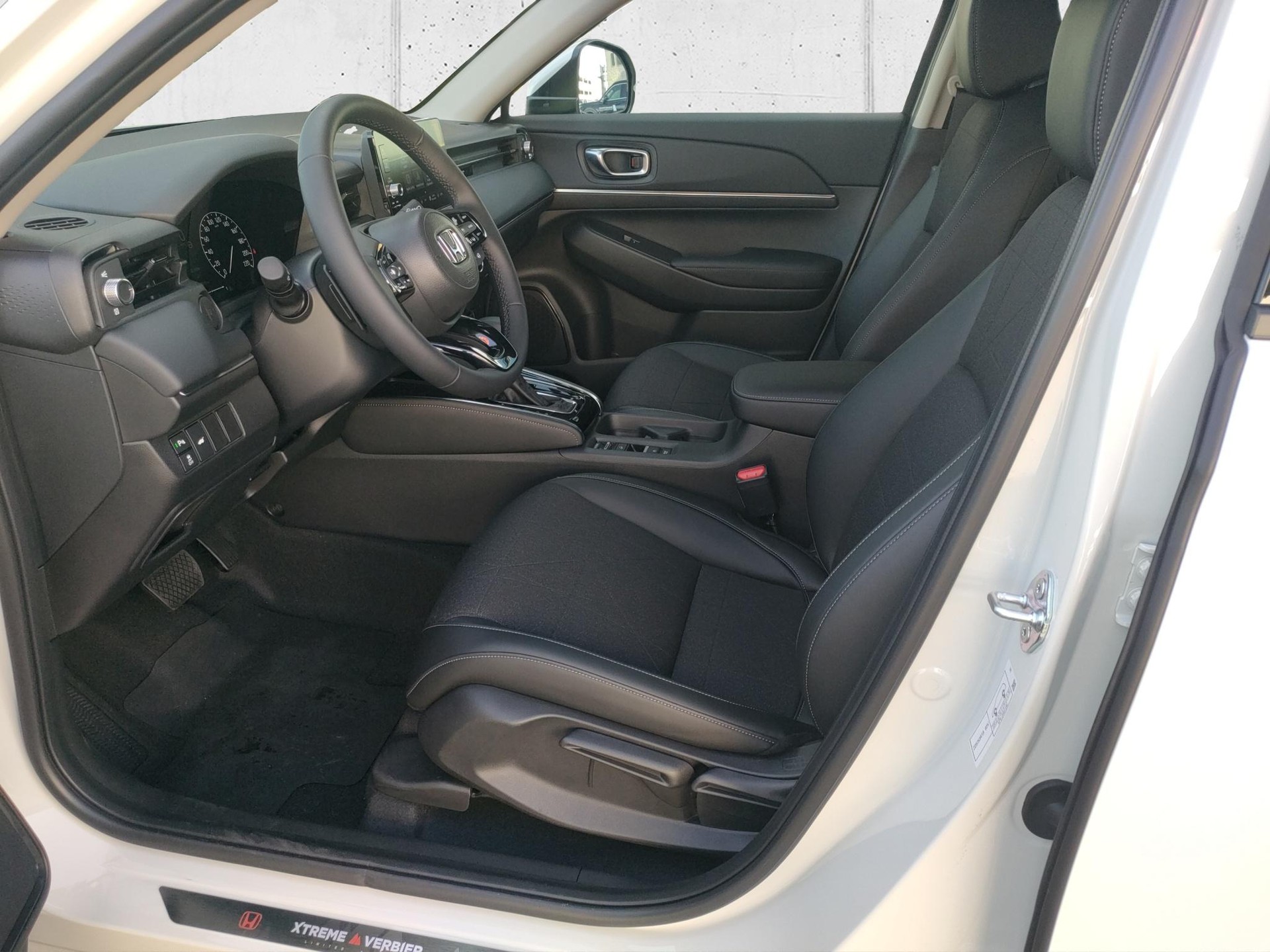 HONDA HR-V 1.5 i-MMD Xtreme Verbier-image-8