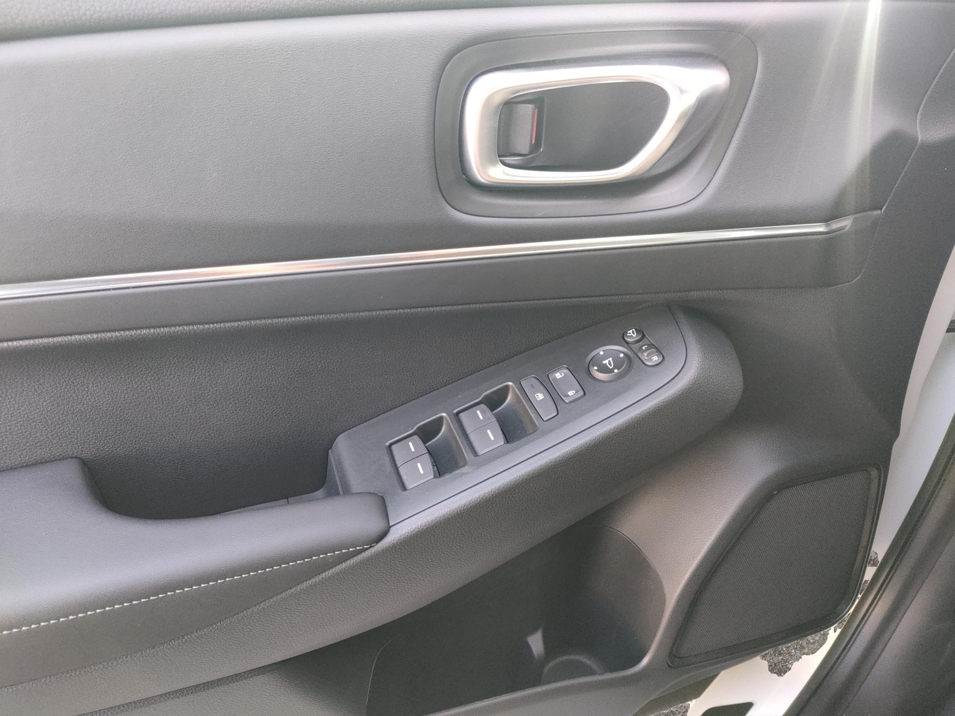 HONDA HR-V 1.5 i-MMD Xtreme Verbier-image-11