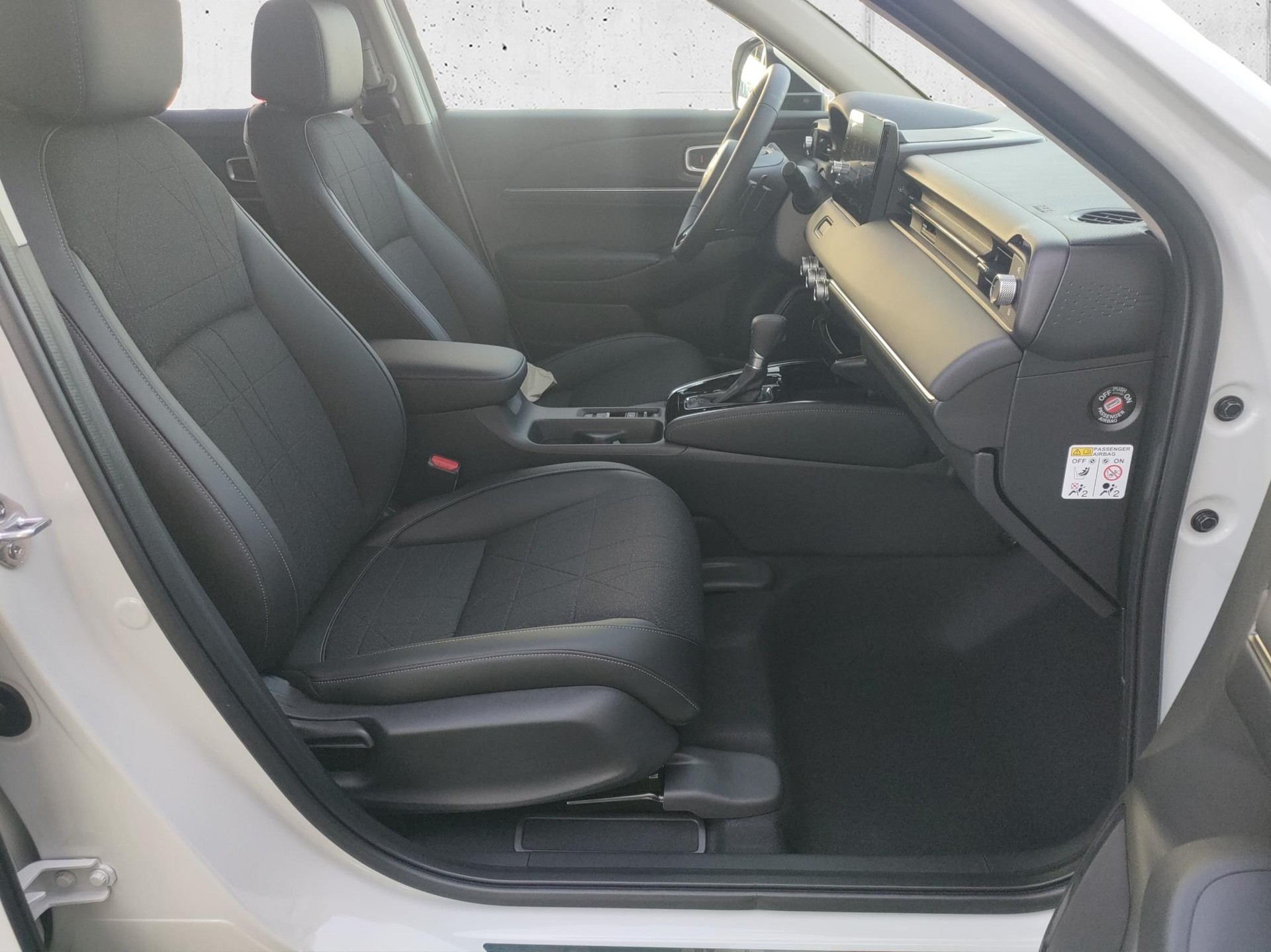 HONDA HR-V 1.5 i-MMD Xtreme Verbier-image-16