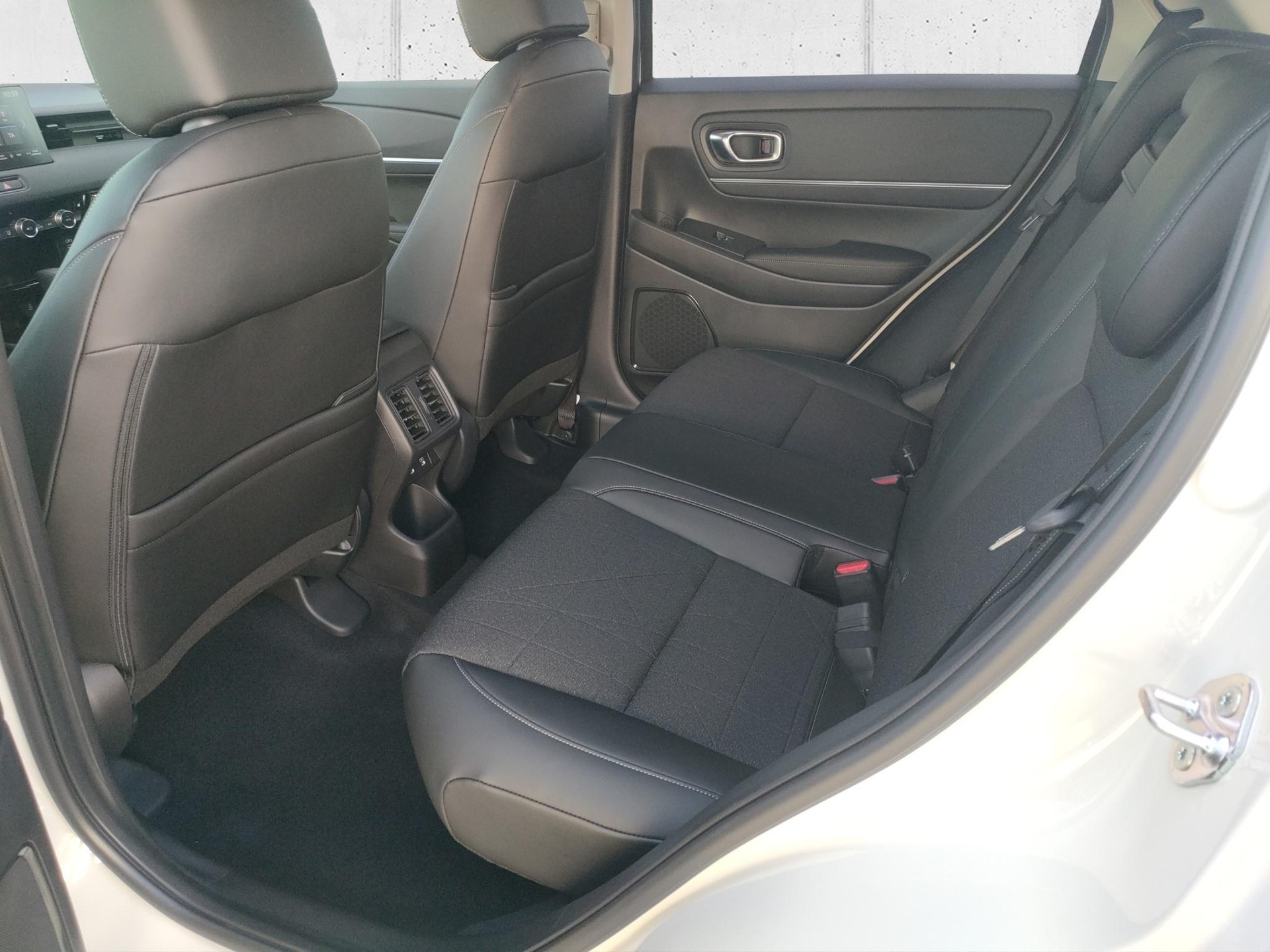 HONDA HR-V 1.5 i-MMD Xtreme Verbier-image-12