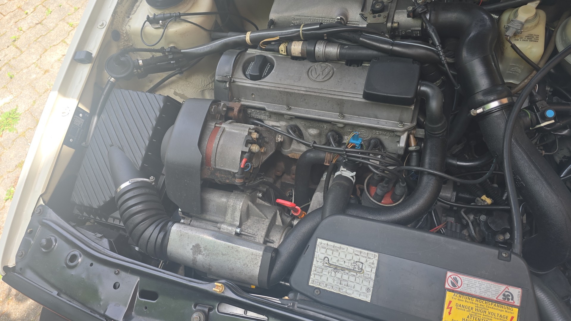 VW Golf 1800 GTI G60-image-1