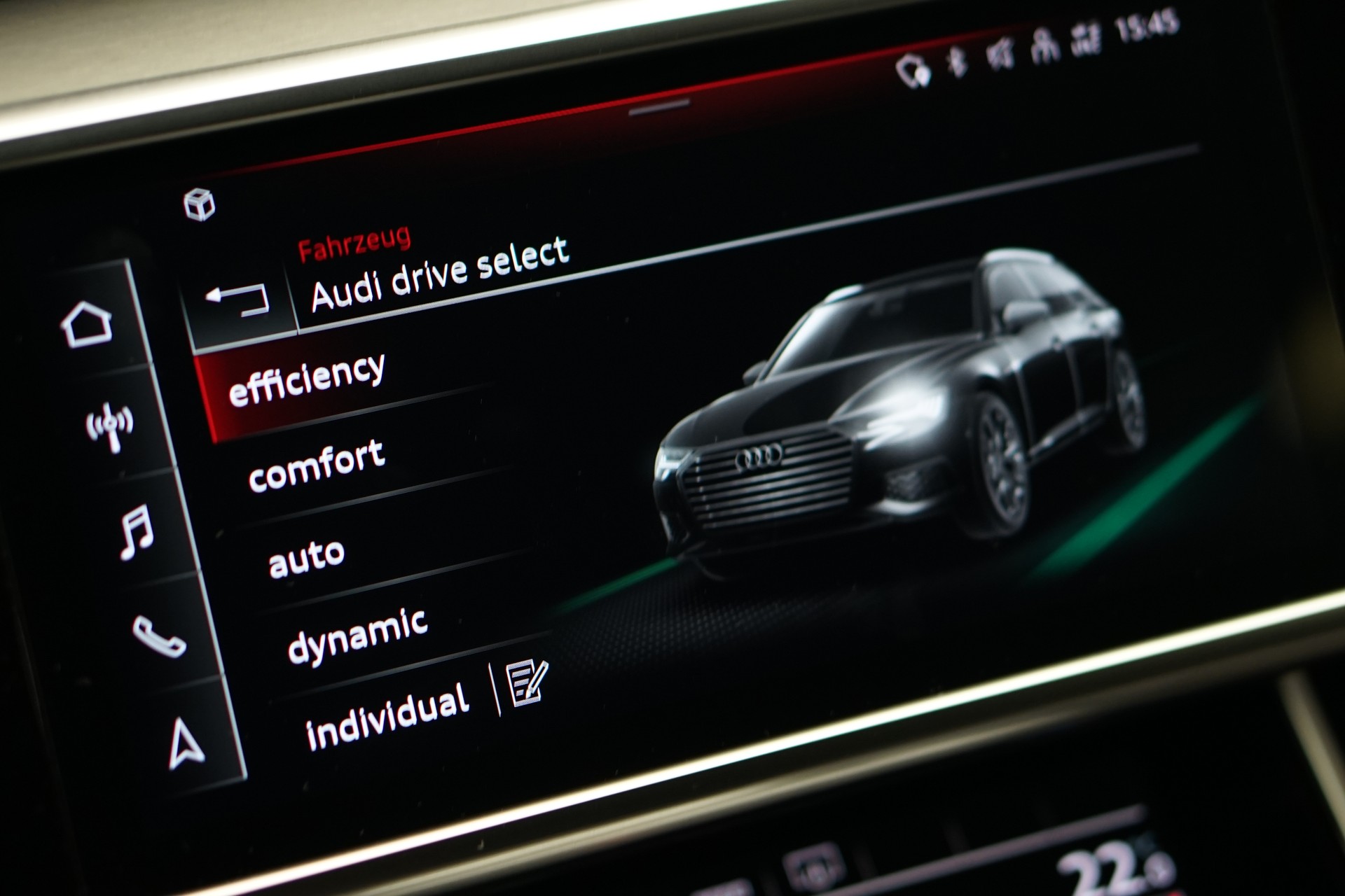 AUDI A6 Avant 55 TFSIe Sport quattro S-tronic *Standheizung*-image-31
