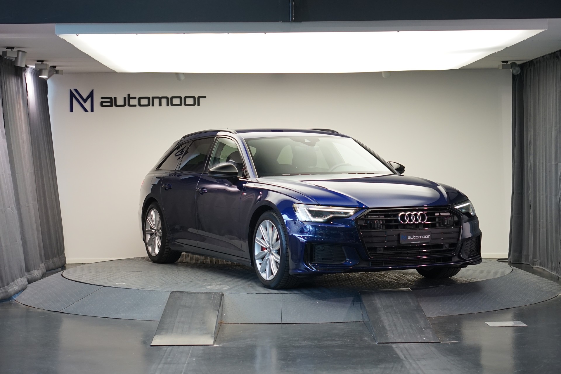 AUDI A6 Avant 55 TFSIe Sport quattro S-tronic *Standheizung*-image-2