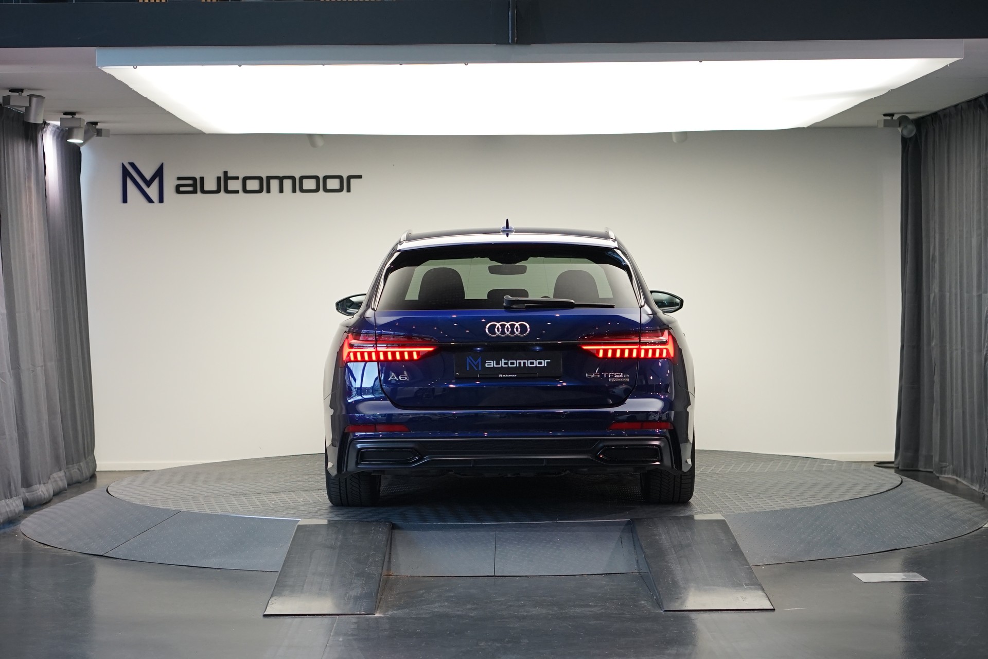 AUDI A6 Avant 55 TFSIe Sport quattro S-tronic *Standheizung*-image-5