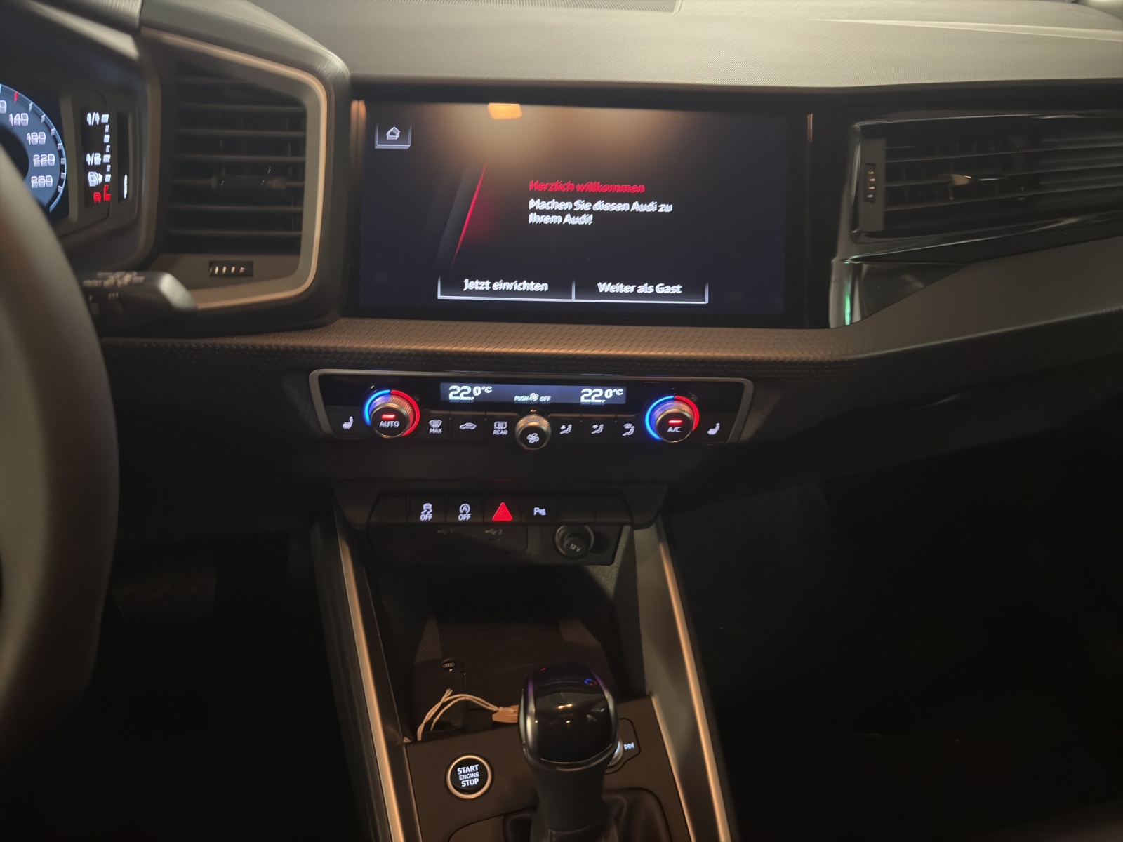 AUDI A1 Sportback 30 TFSI Attraction S-tronic-image-10
