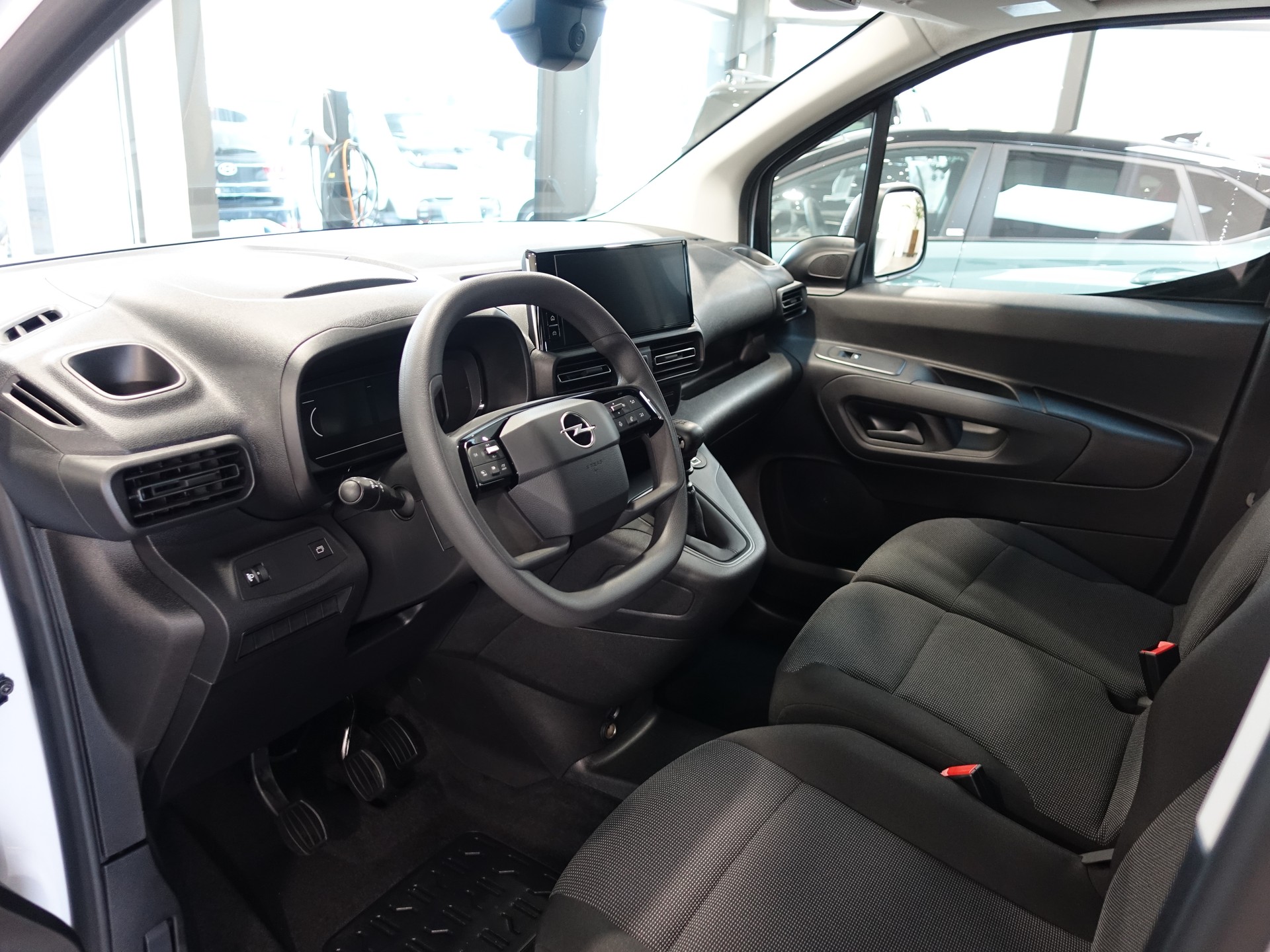 OPEL Combo 1.2 Cargo Faceliftmodell-image-9
