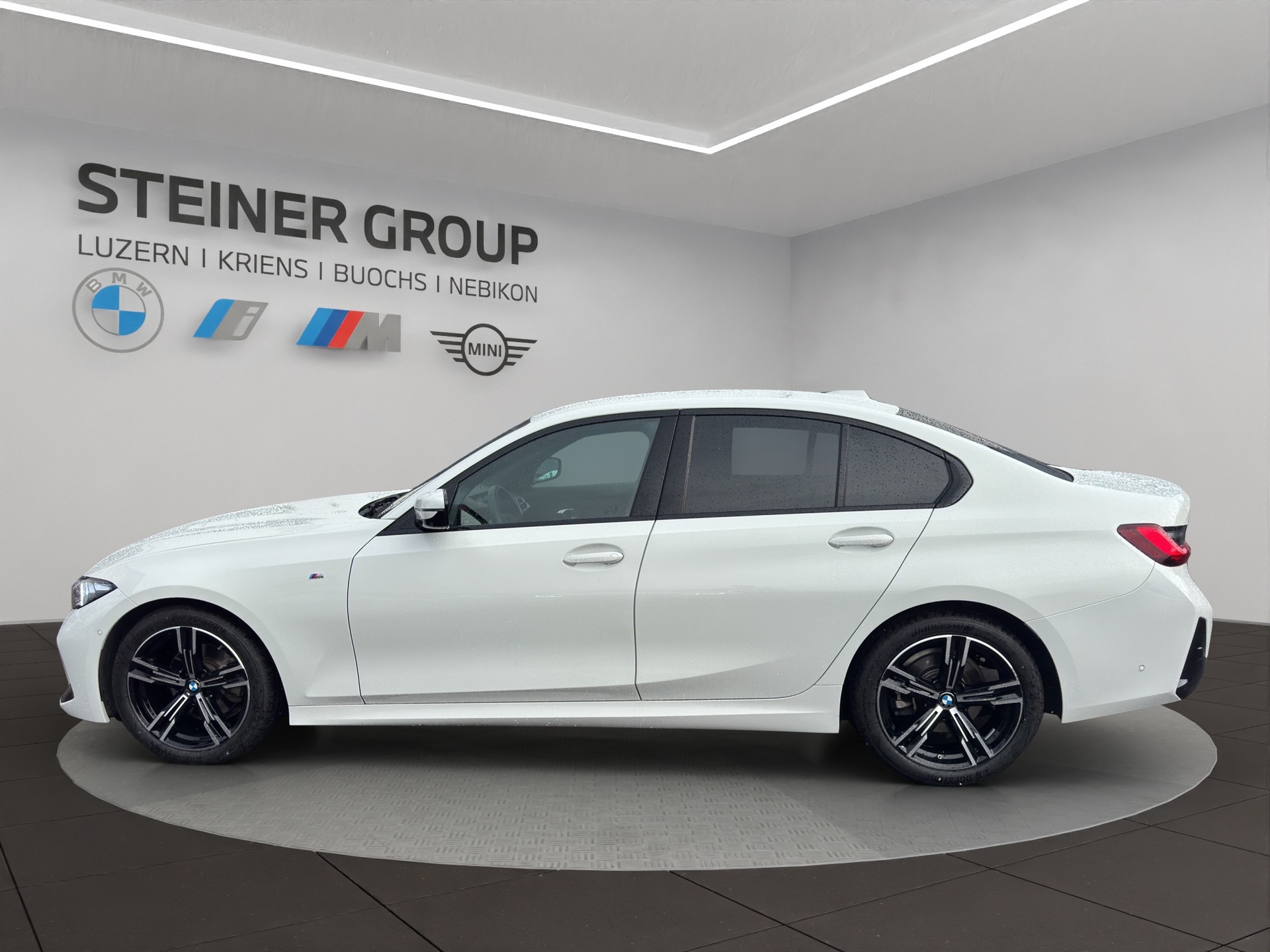 BMW 320d xDrive 48V Steptronic M Sport-image-7