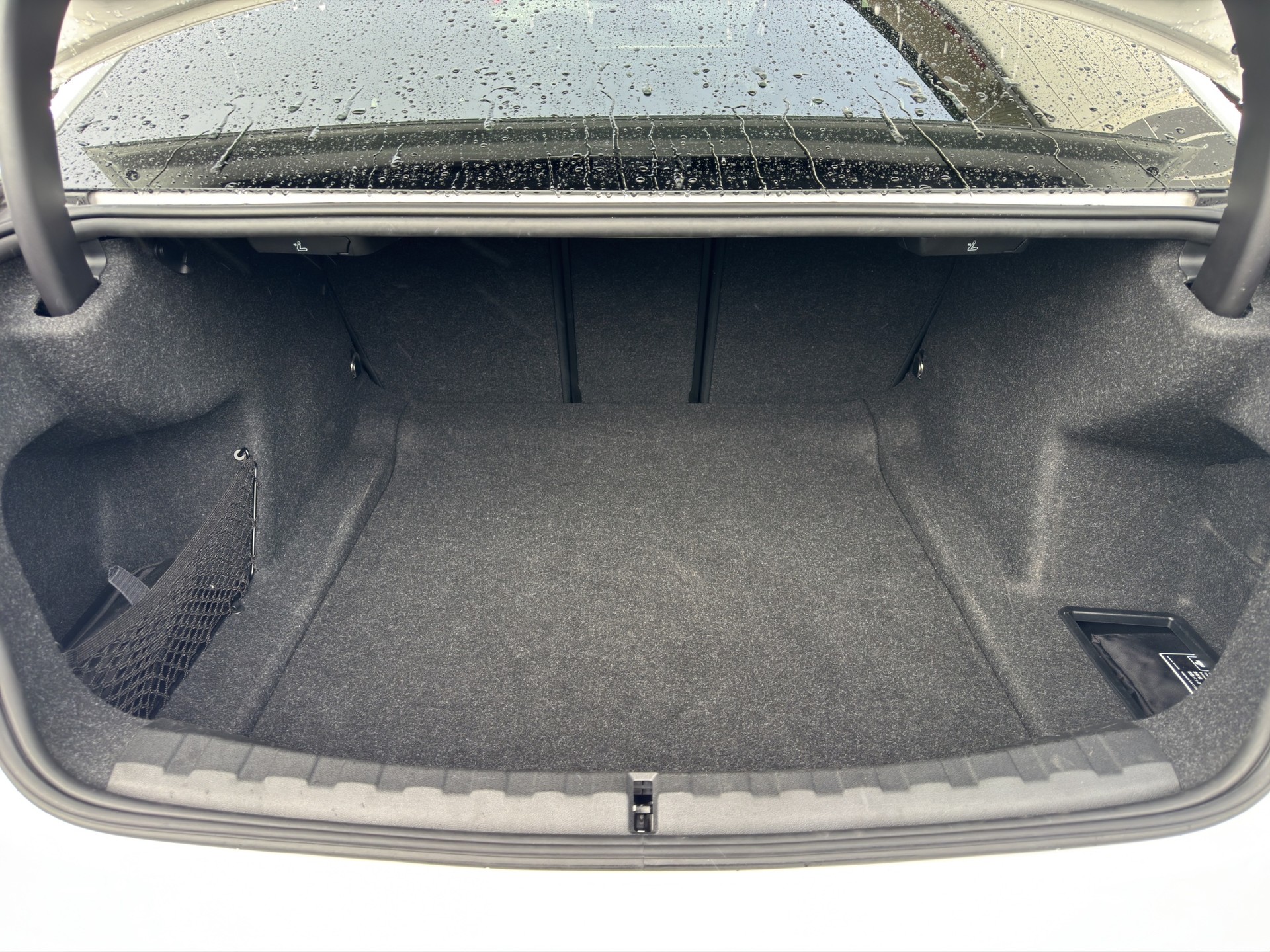 BMW 320d xDrive 48V Steptronic M Sport-image-20