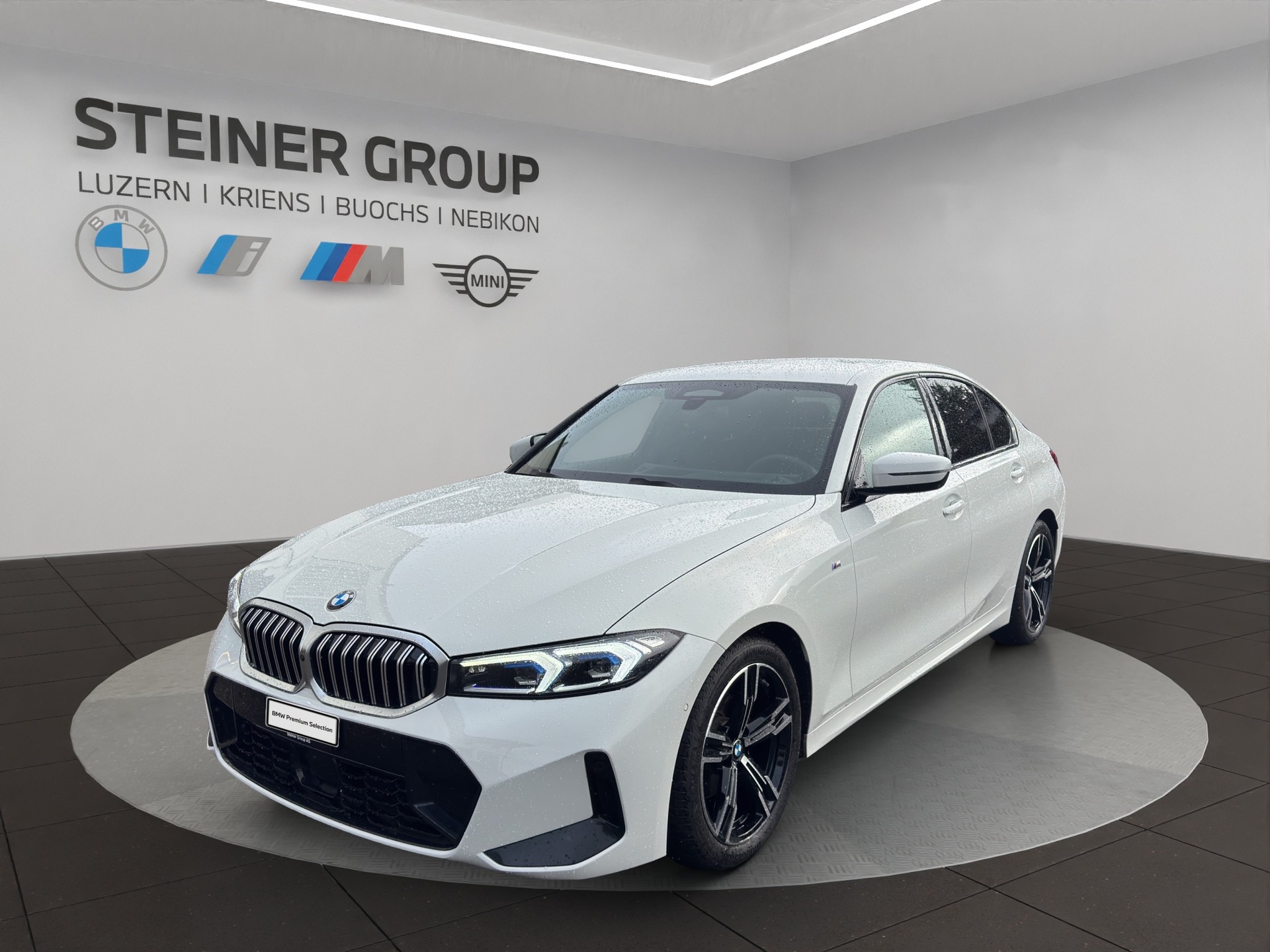 BMW 320d xDrive 48V Steptronic M Sport-image-0