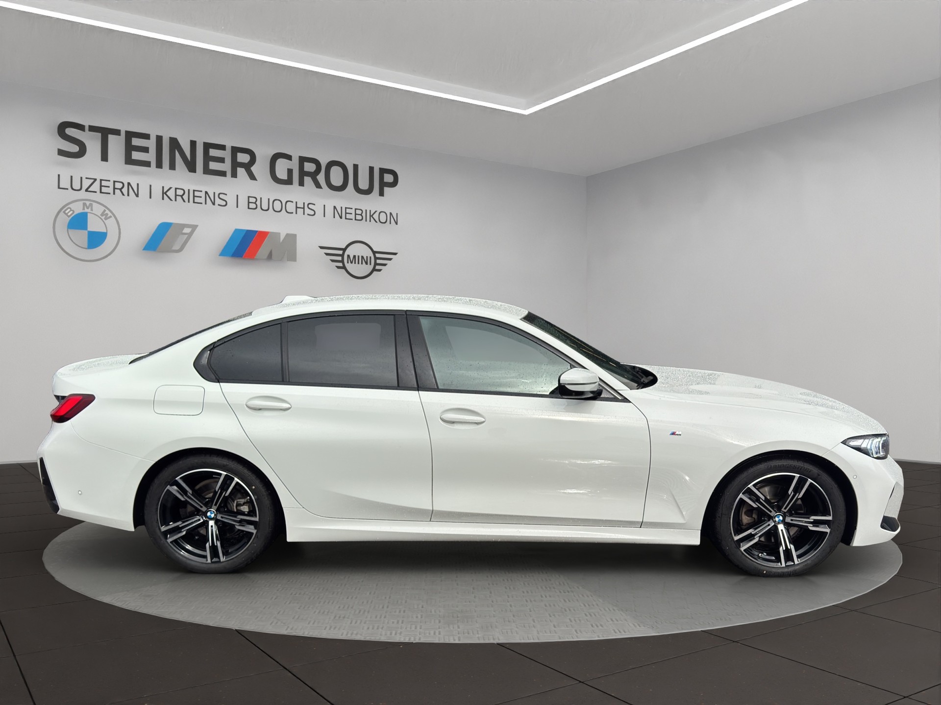 BMW 320d xDrive 48V Steptronic M Sport-image-3