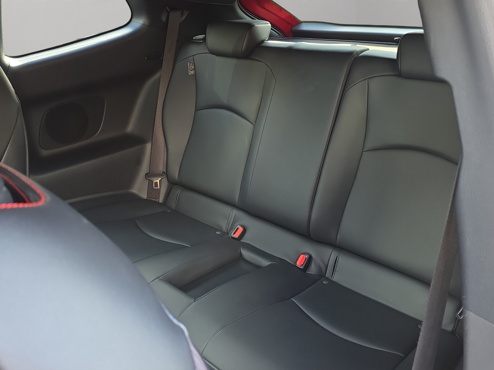 TOYOTA Yaris 1.6 GR Sport-image-9