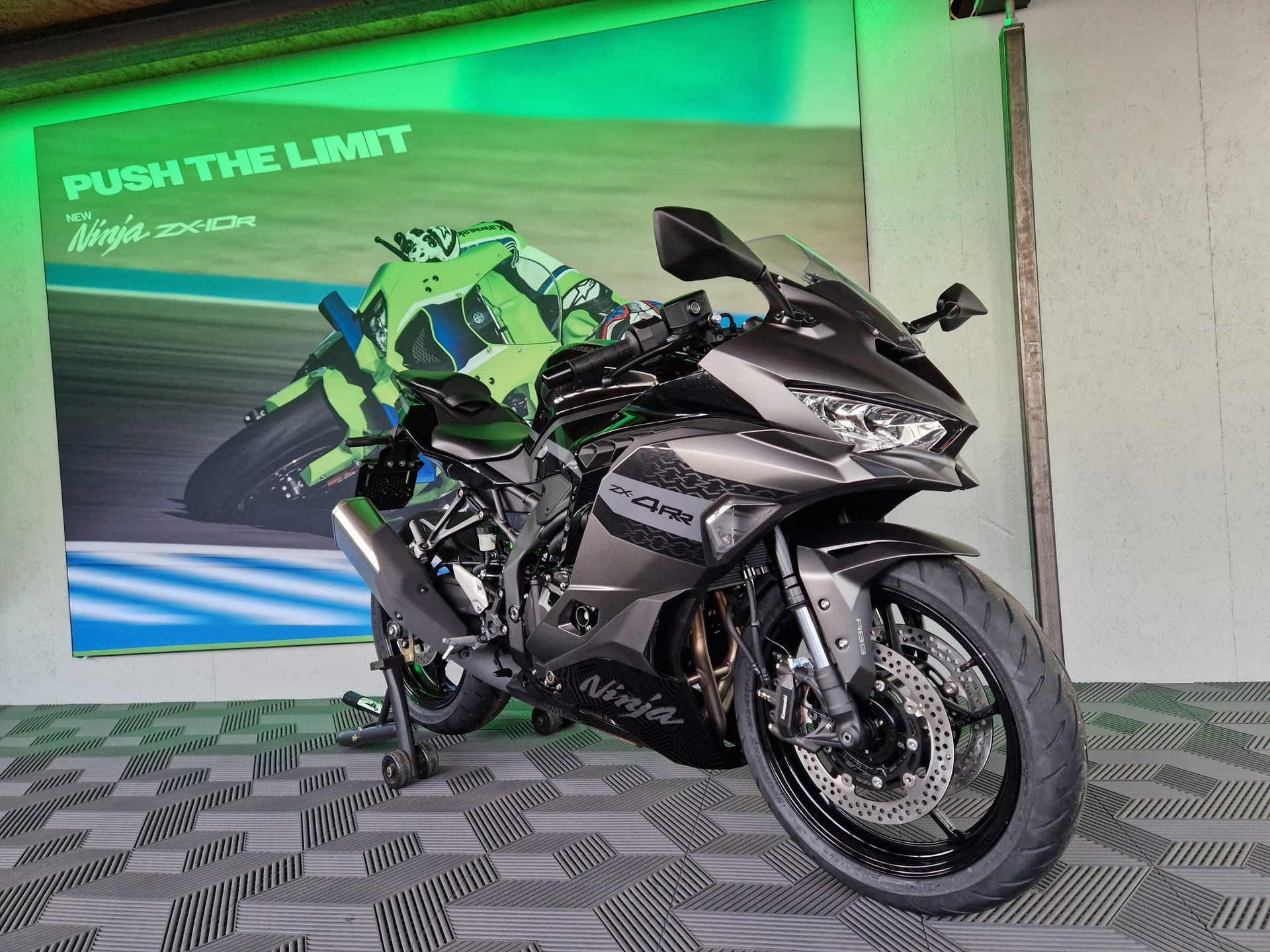 KAWASAKI Ninja ZX-4RR 35KW-image-6