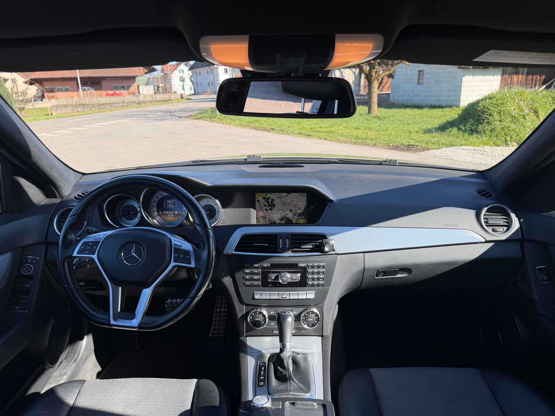 MERCEDES-BENZ C 250 CDI Avantgarde 4Matic 7G-Tronic-image-6