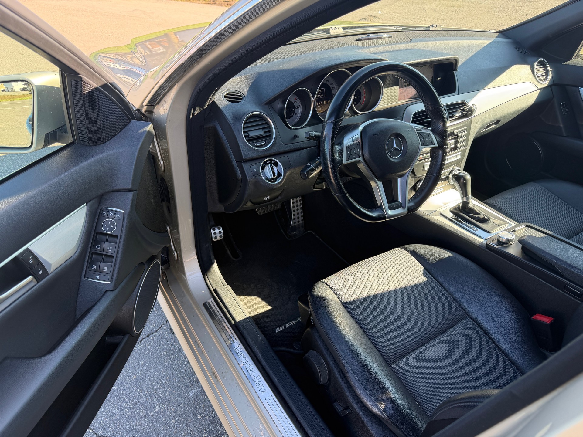 MERCEDES-BENZ C 250 CDI Avantgarde 4Matic 7G-Tronic-image-7