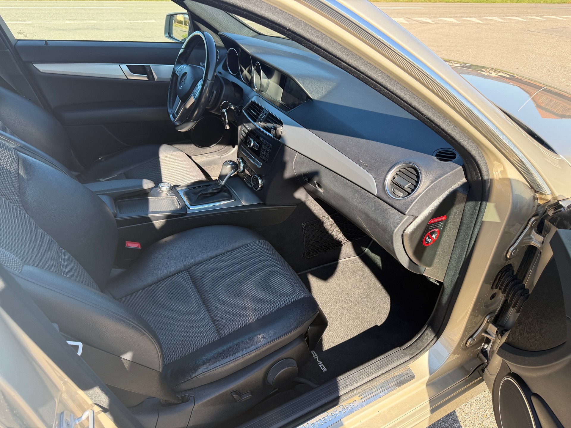 MERCEDES-BENZ C 250 CDI Avantgarde 4Matic 7G-Tronic-image-8
