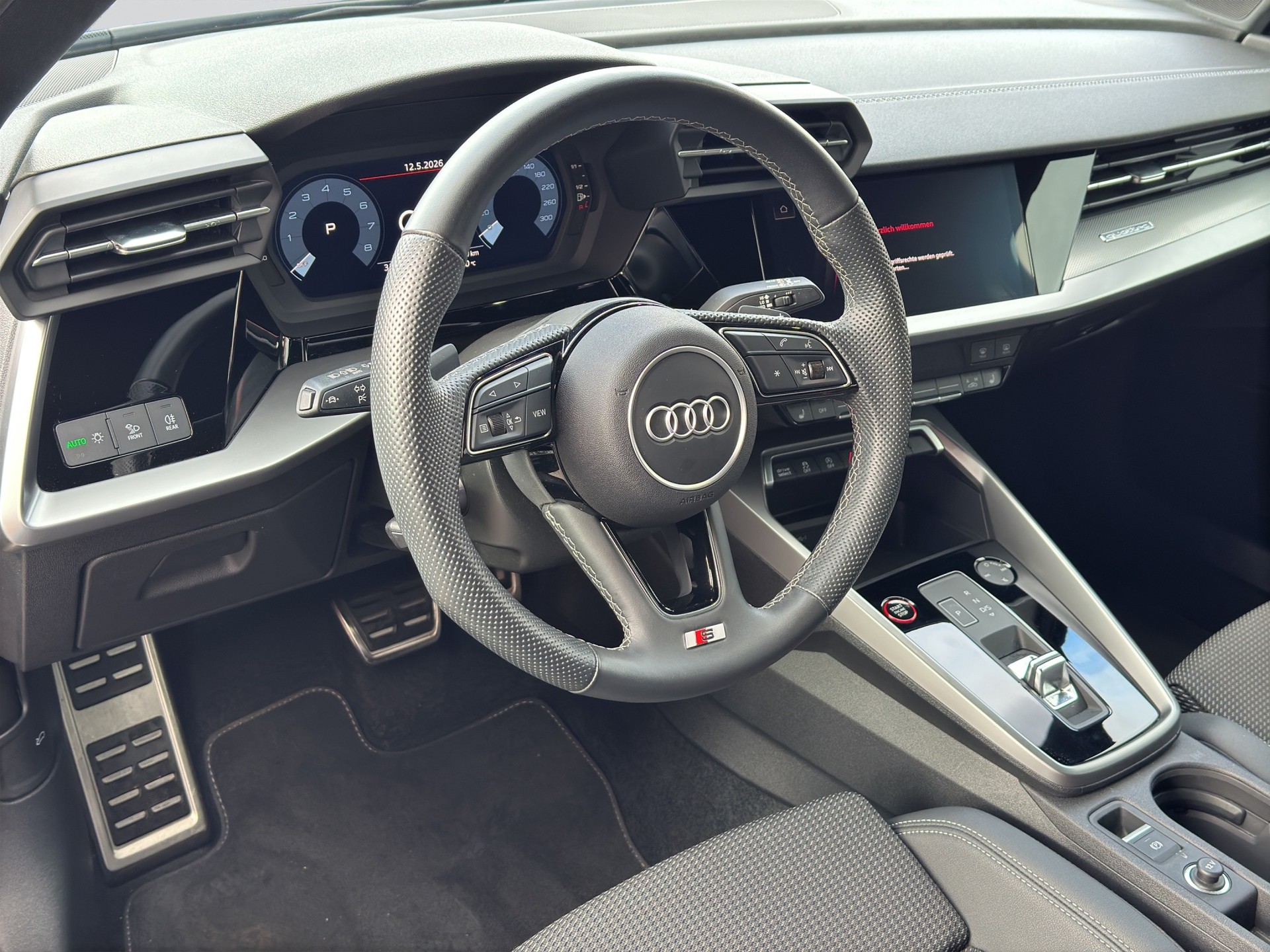 AUDI S3 Sportback 2.0 TFSI quattro S-tronic-image-6