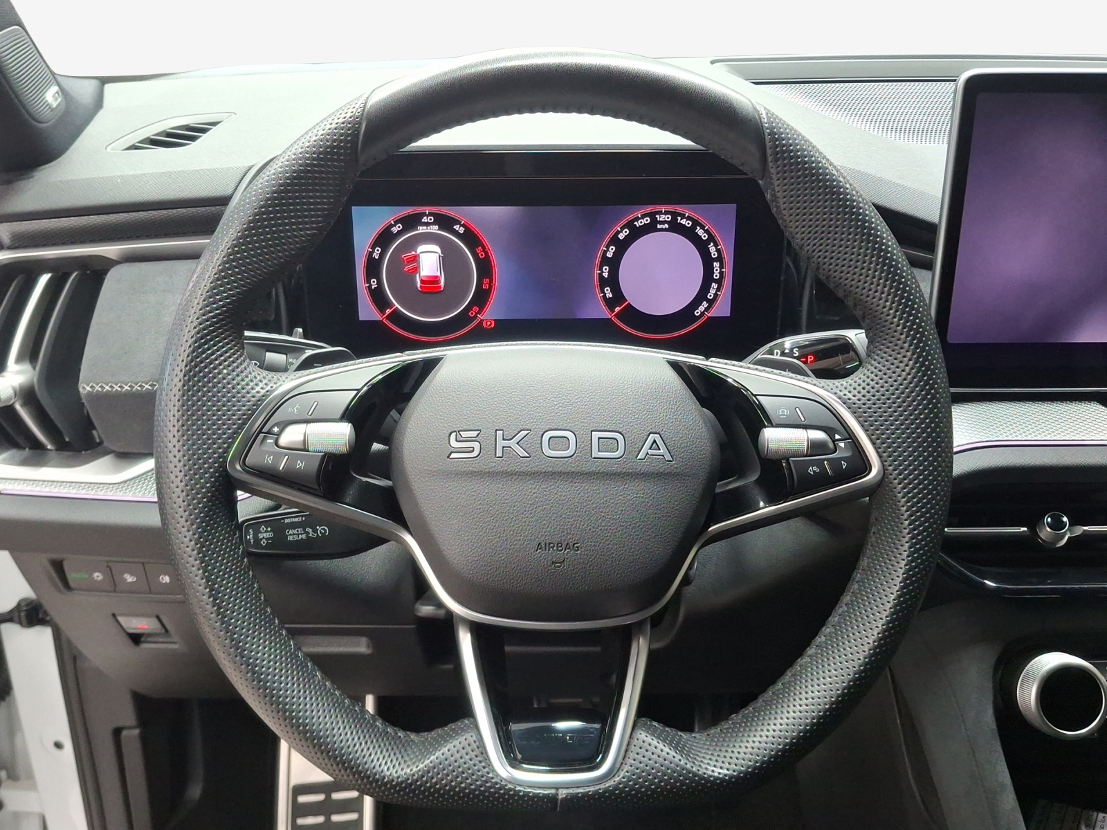 SKODA Kodiaq 2.0 TDI Sportline 4x4-image-9
