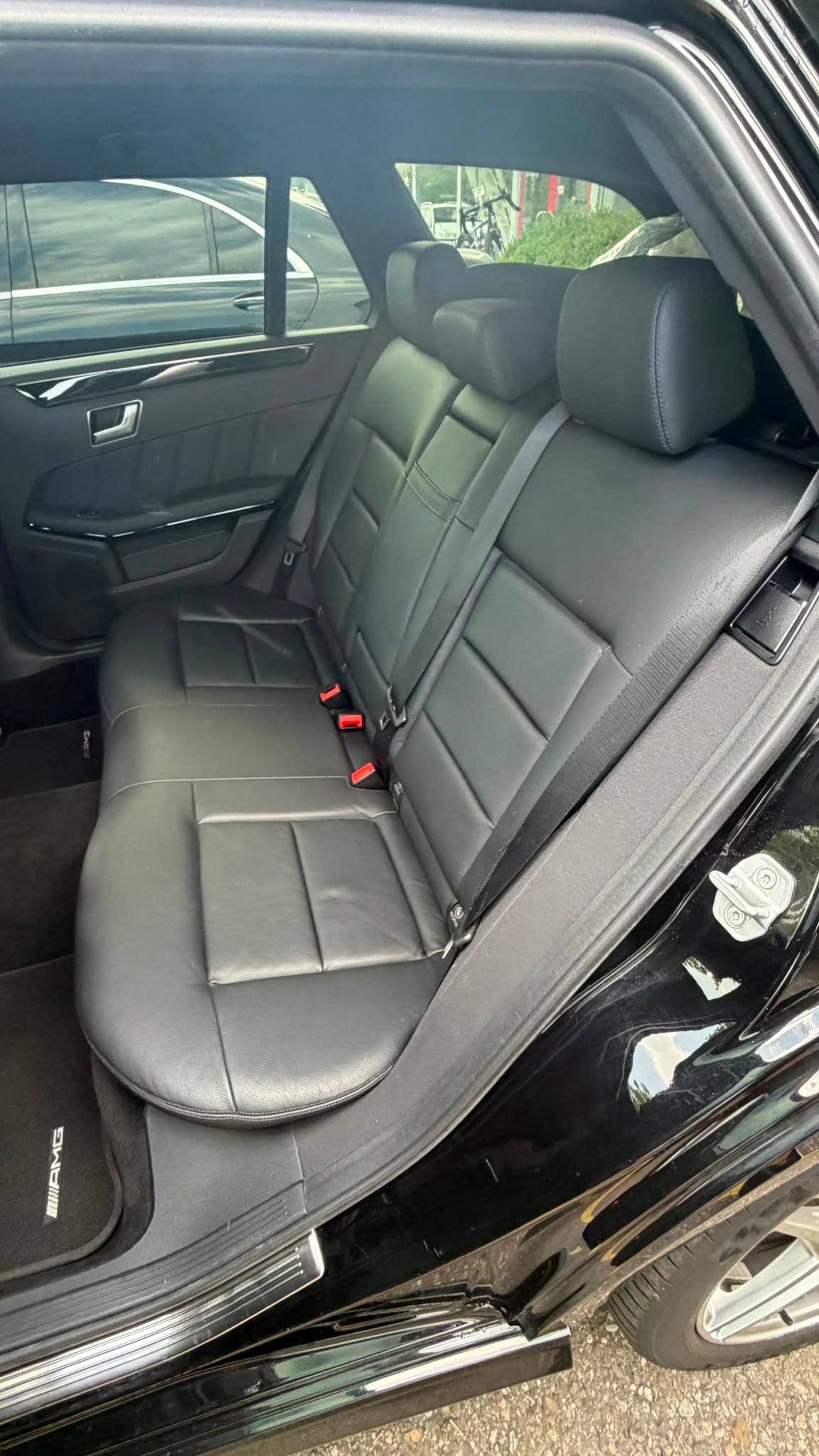 MERCEDES-BENZ E 350 CDI BlueEff. Avantgarde 4Matic 7G-Tronic-image-7