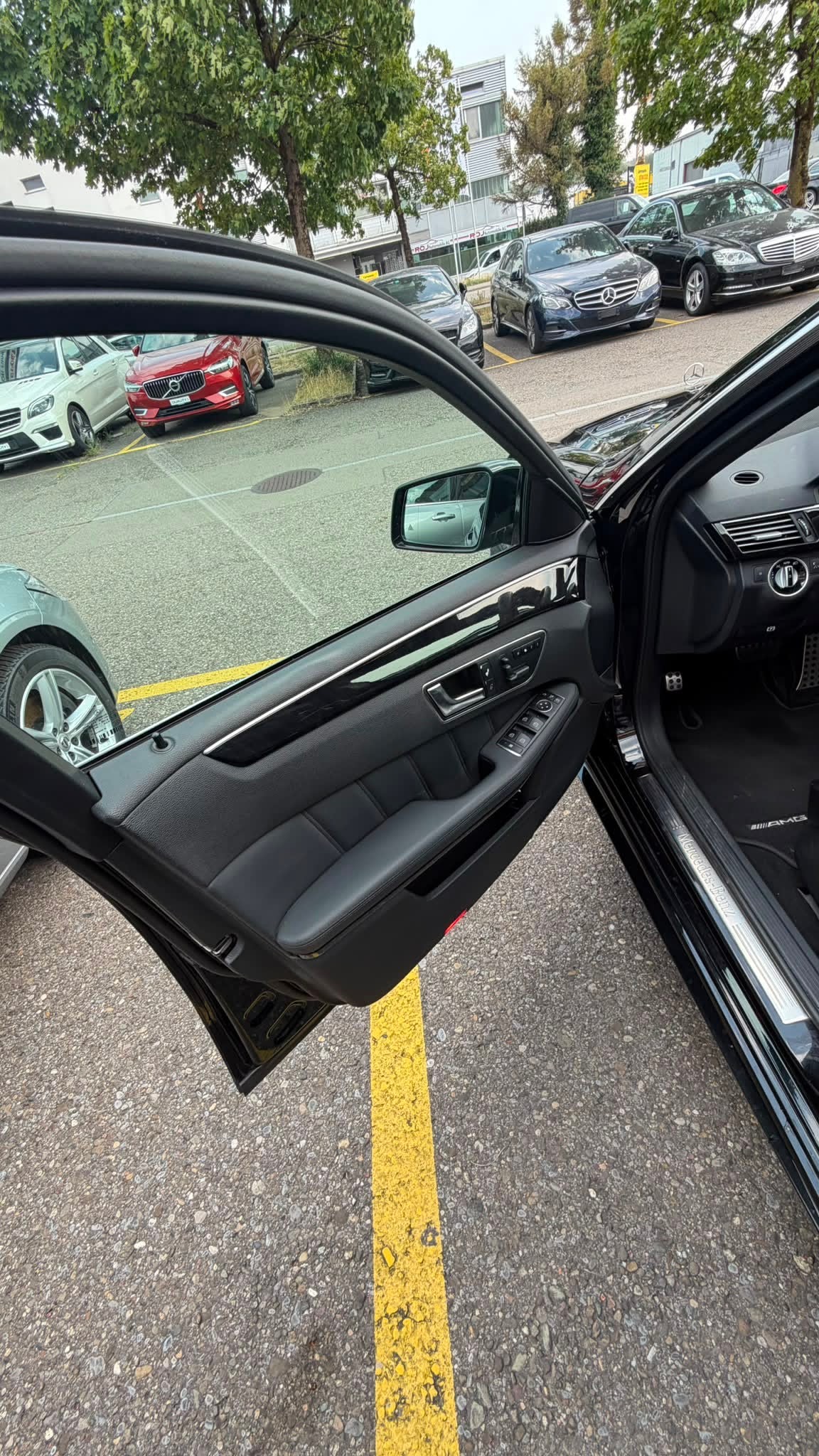 MERCEDES-BENZ E 350 CDI BlueEff. Avantgarde 4Matic 7G-Tronic-image-12