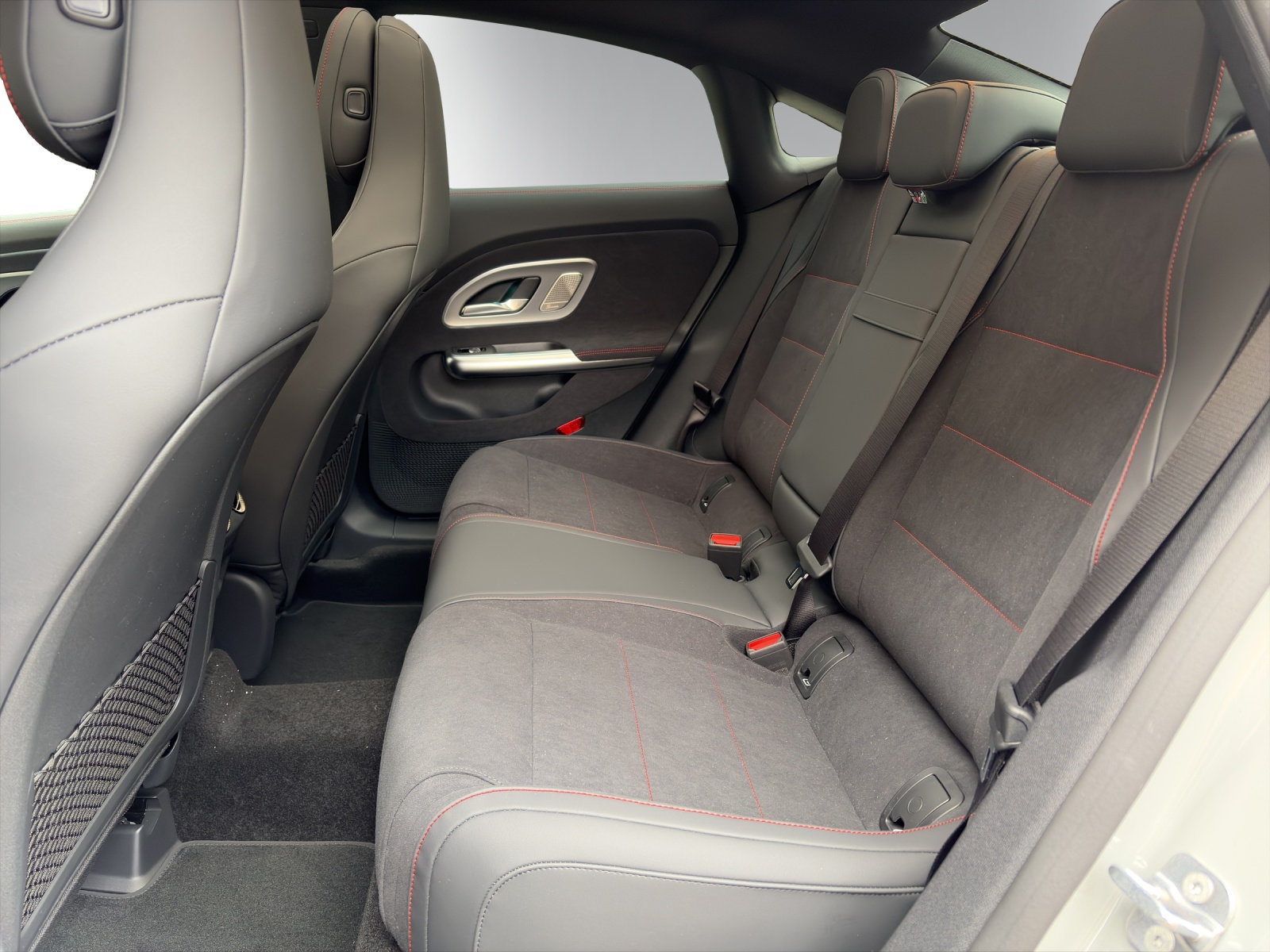 Image MERCEDES-BENZ CLA-220 CLA 220 4Matic 8G-DCT