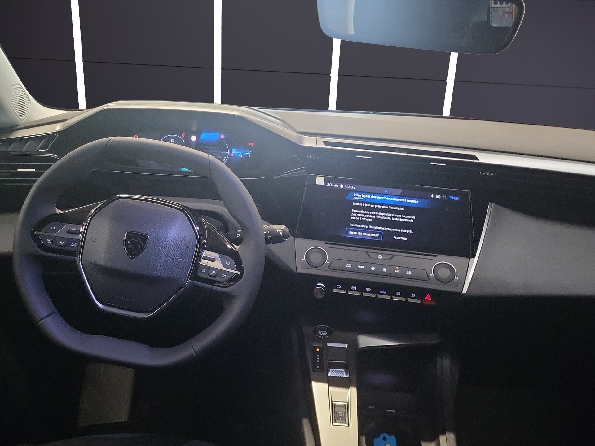 PEUGEOT 308 54kWh Style-image-6