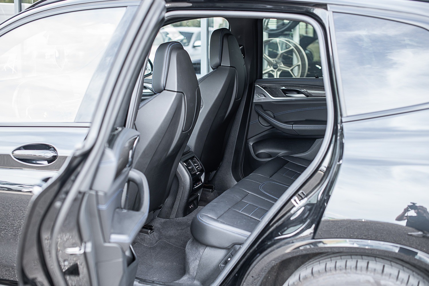 BMW X3 M40i-image-16