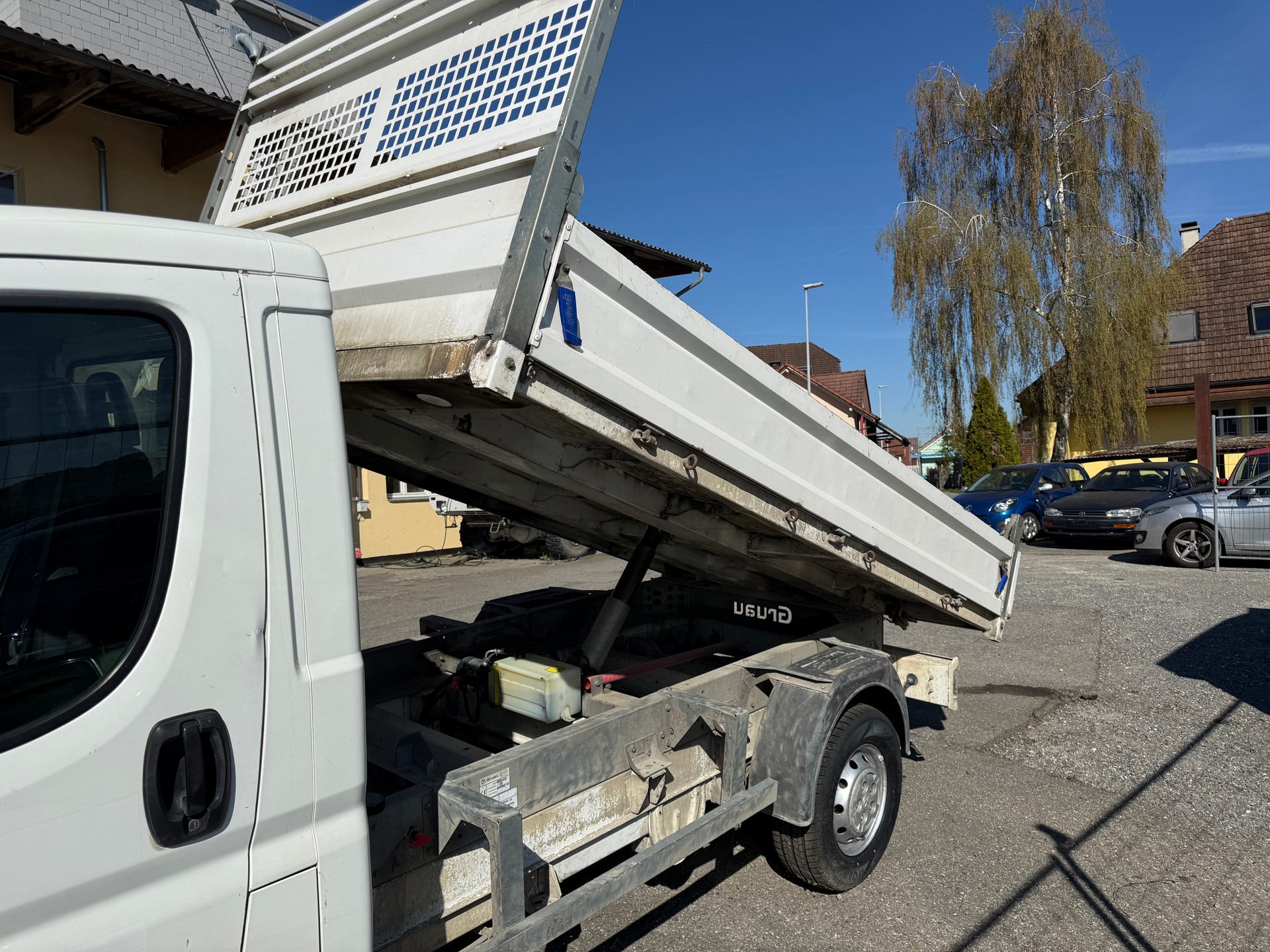 PEUGEOT Boxer 2.2 HDI 335 Active L2-image-11