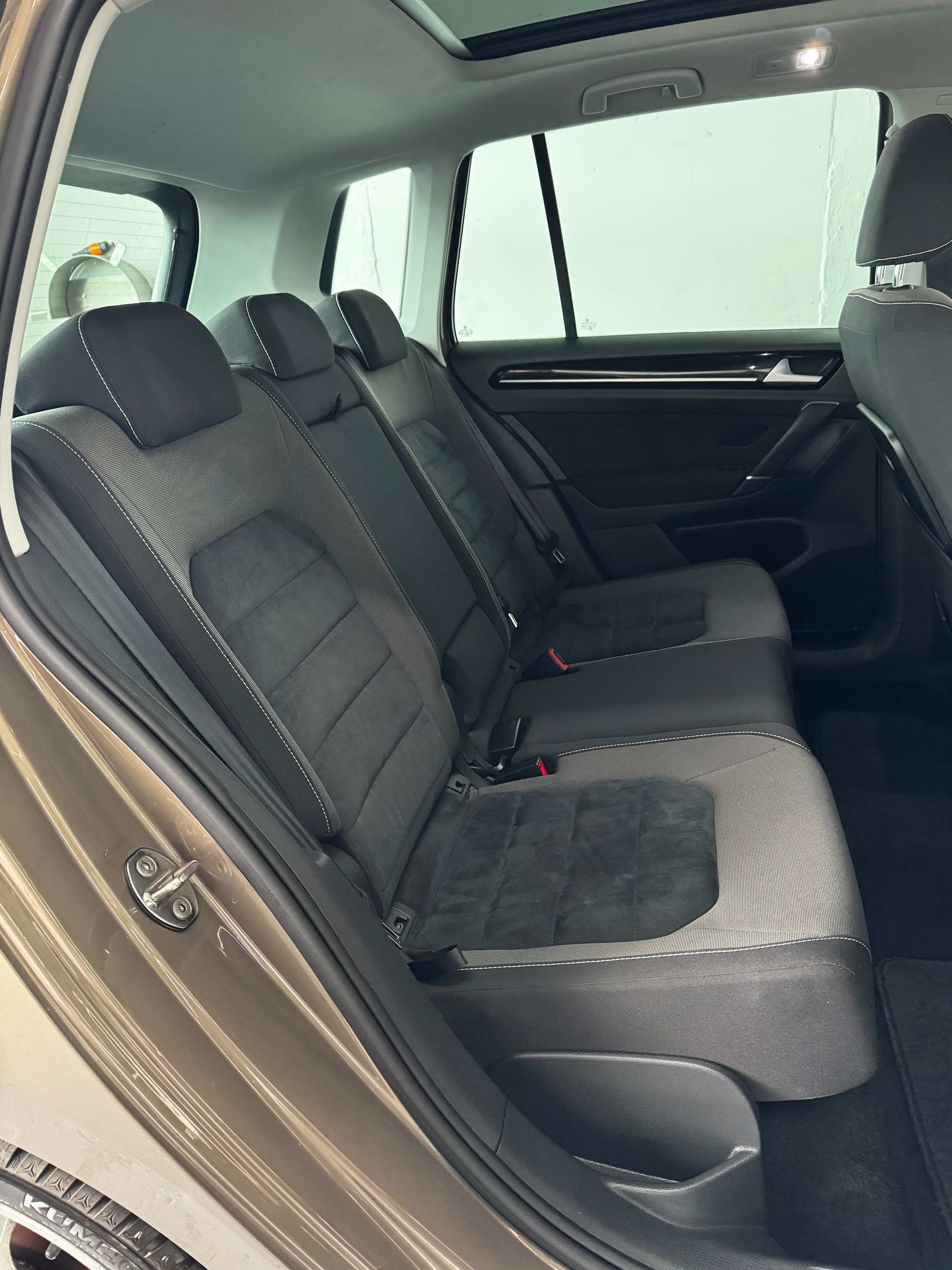 VW Golf Sportsvan 1.4 TSI Highline DSG-image-26