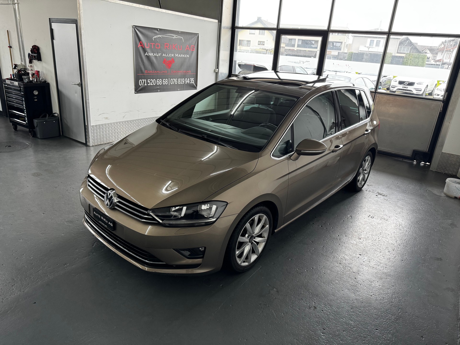 VW Golf Sportsvan 1.4 TSI Highline DSG-image-5