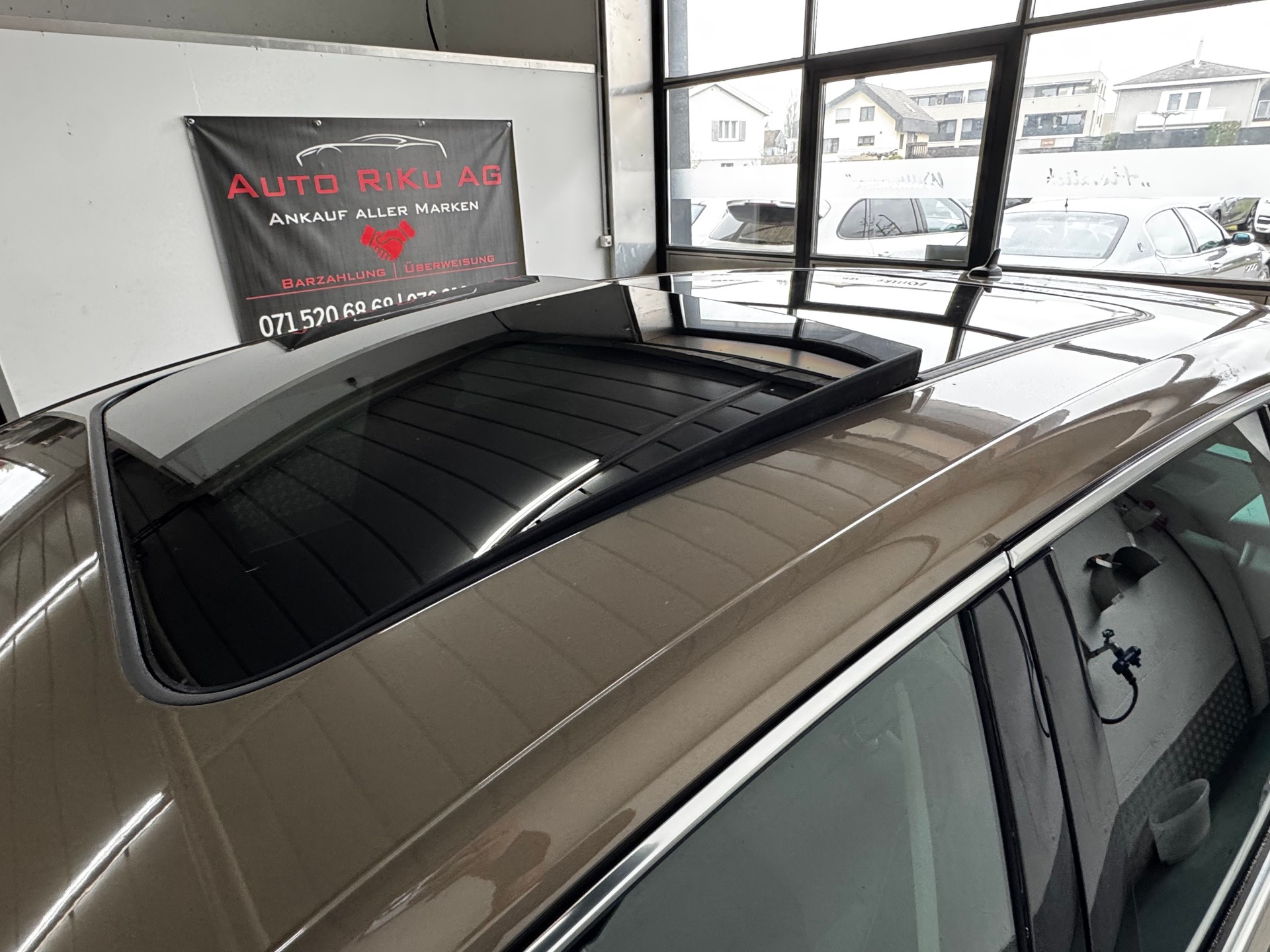 VW Golf Sportsvan 1.4 TSI Highline DSG-image-7