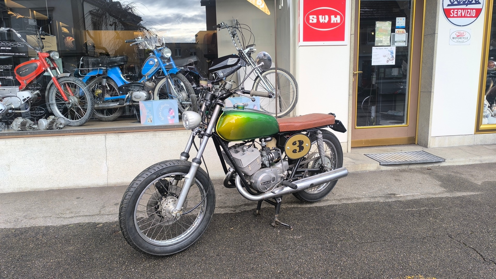 SUZUKI 250-image-7