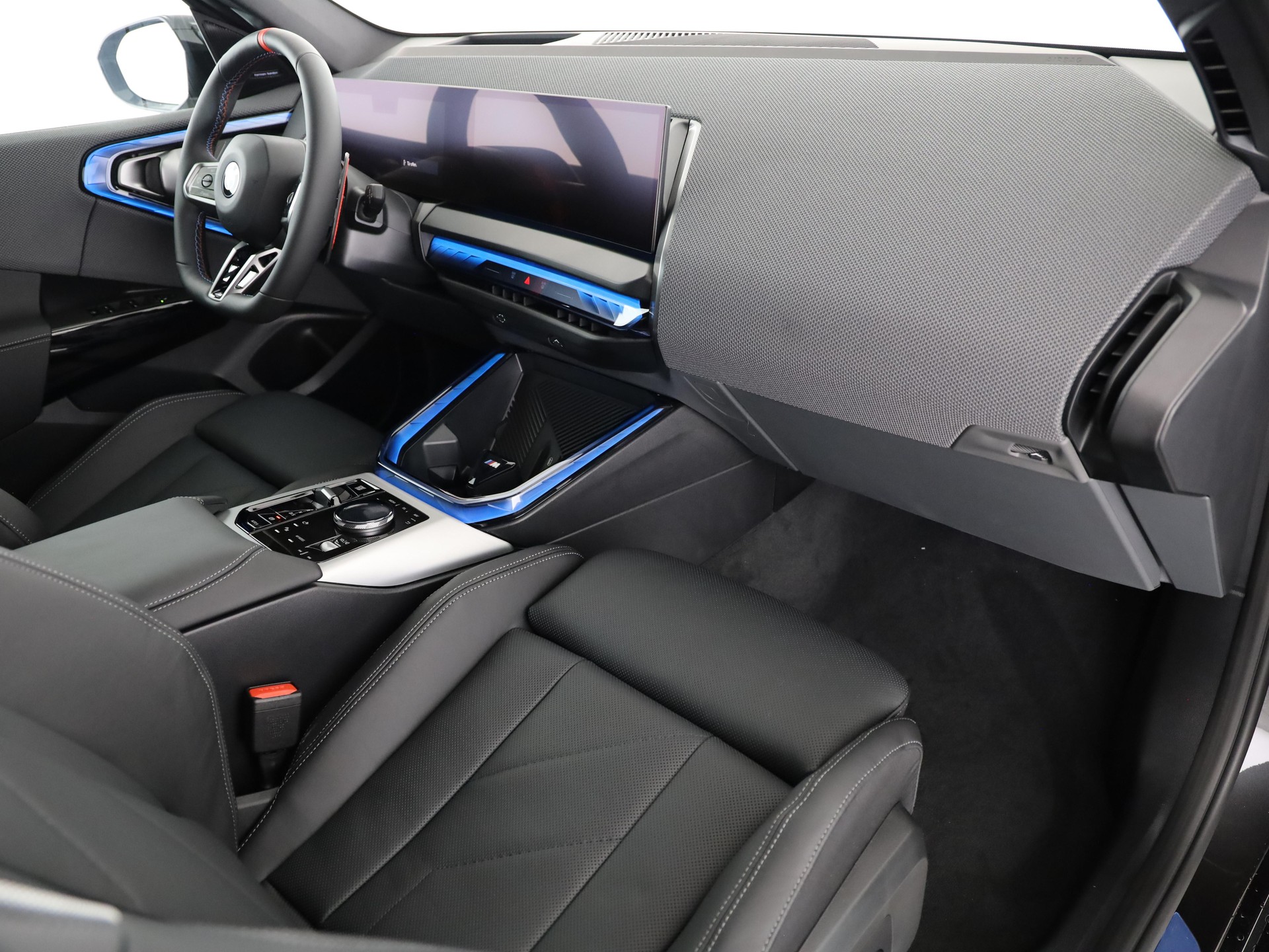 BMW X3 M50i-image-14