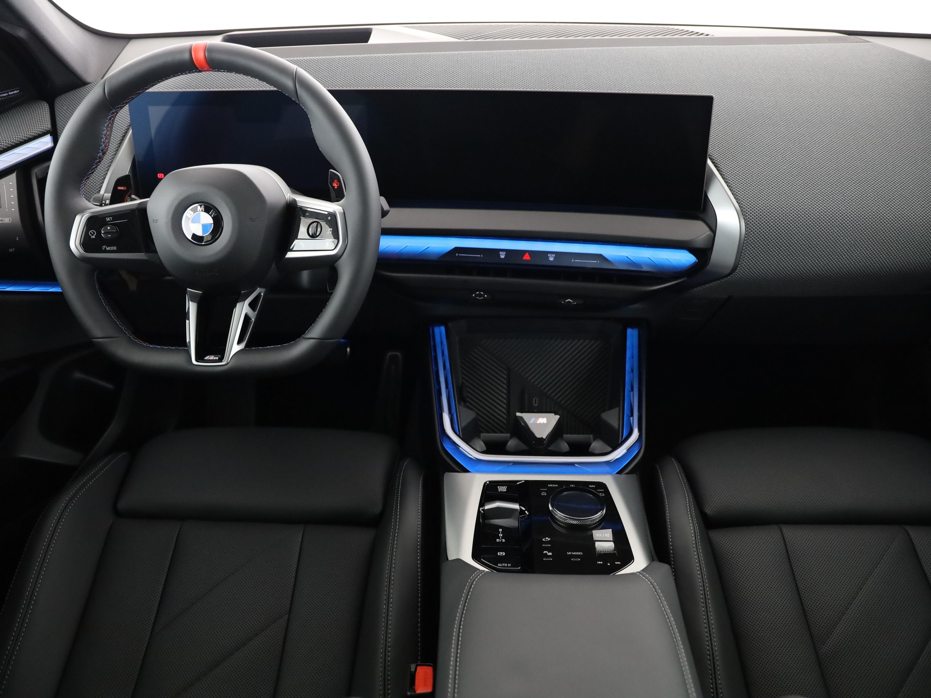 BMW X3 M50i-image-17