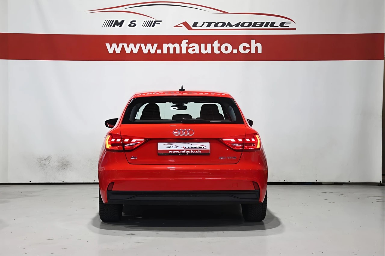 AUDI A1 Sportback 1.0 30 TFSI S-Line CH FAHRZEUG-image-4