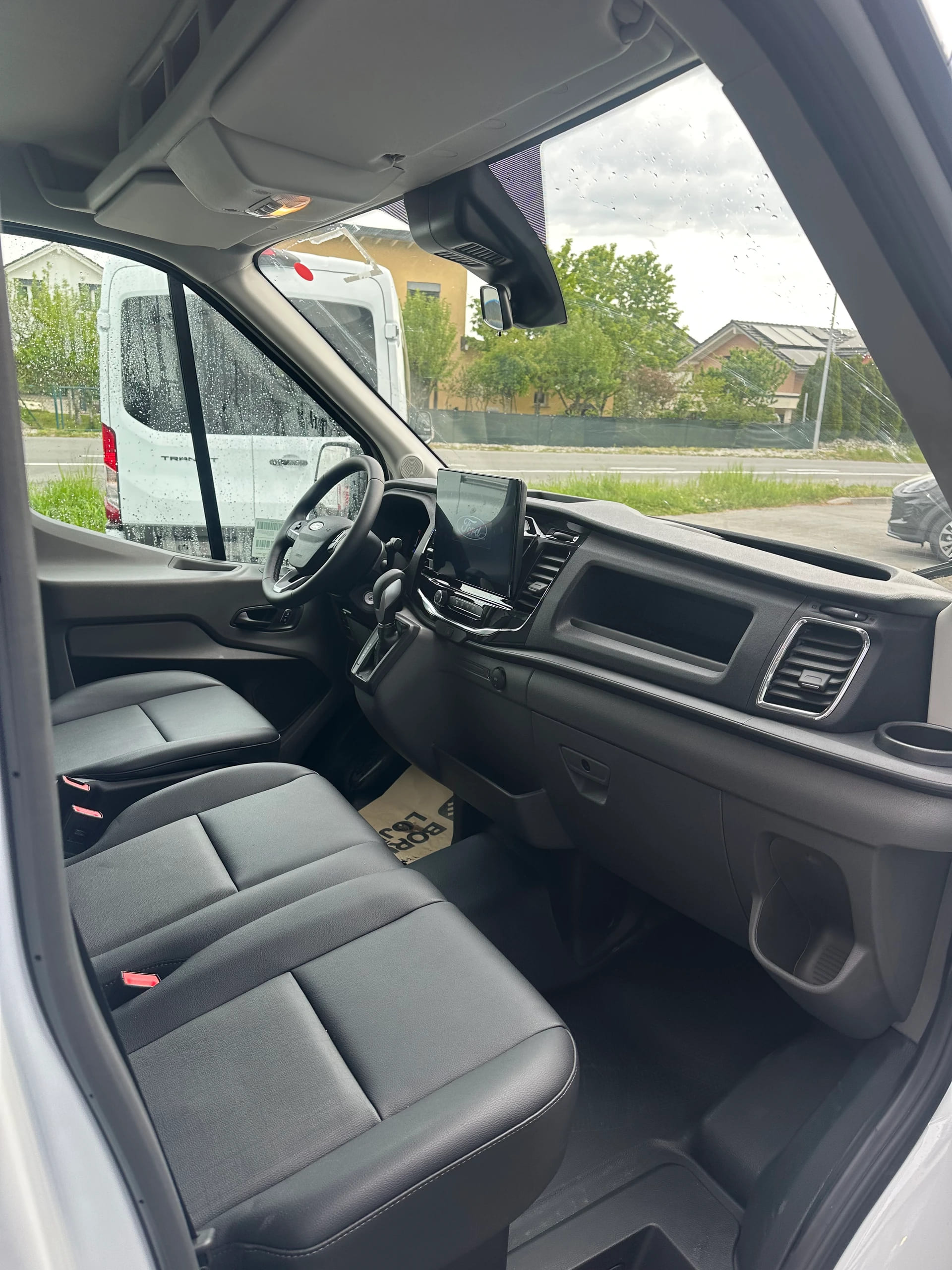 FORD Transit cab.-ch. 350 L4 2.0 Ec Trend/165CV/HD/Aut.-image-11