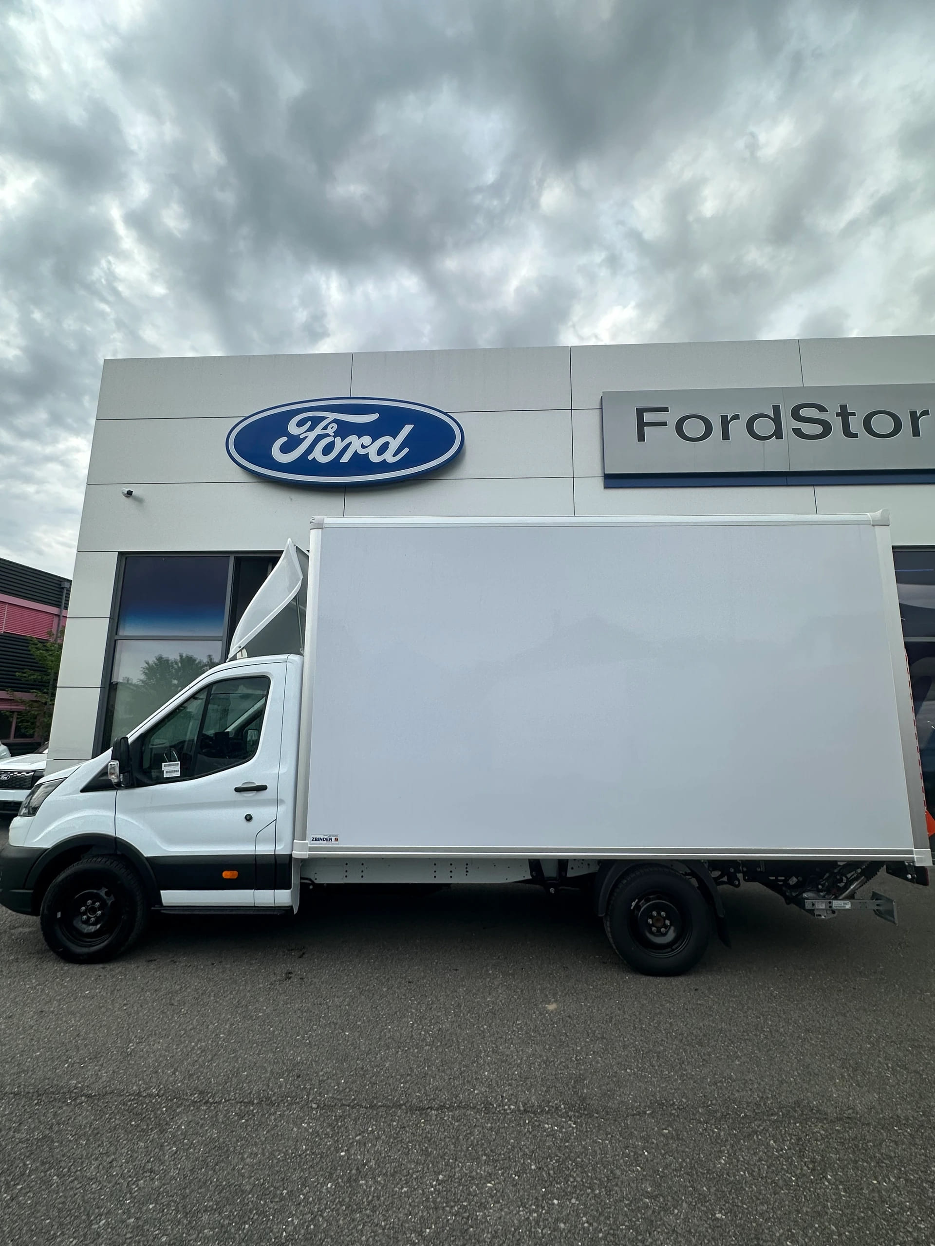 FORD Transit cab.-ch. 350 L4 2.0 Ec Trend/165CV/HD/Aut.-image-2