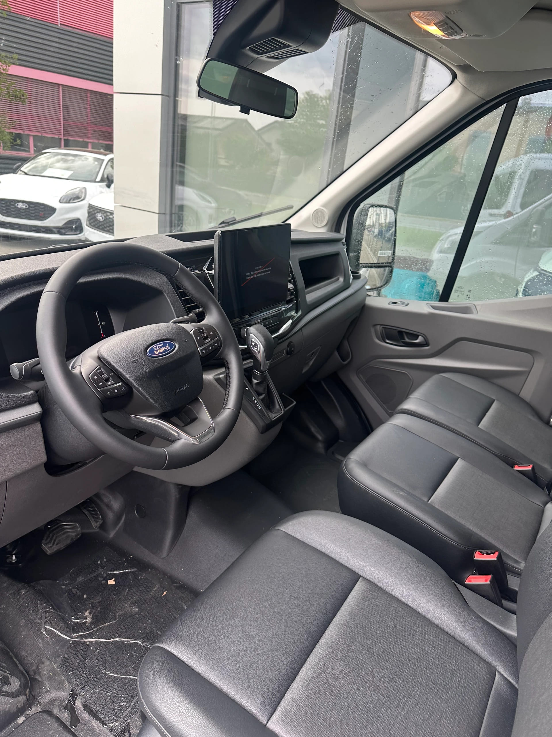FORD Transit cab.-ch. 350 L4 2.0 Ec Trend/165CV/HD/Aut.-image-10