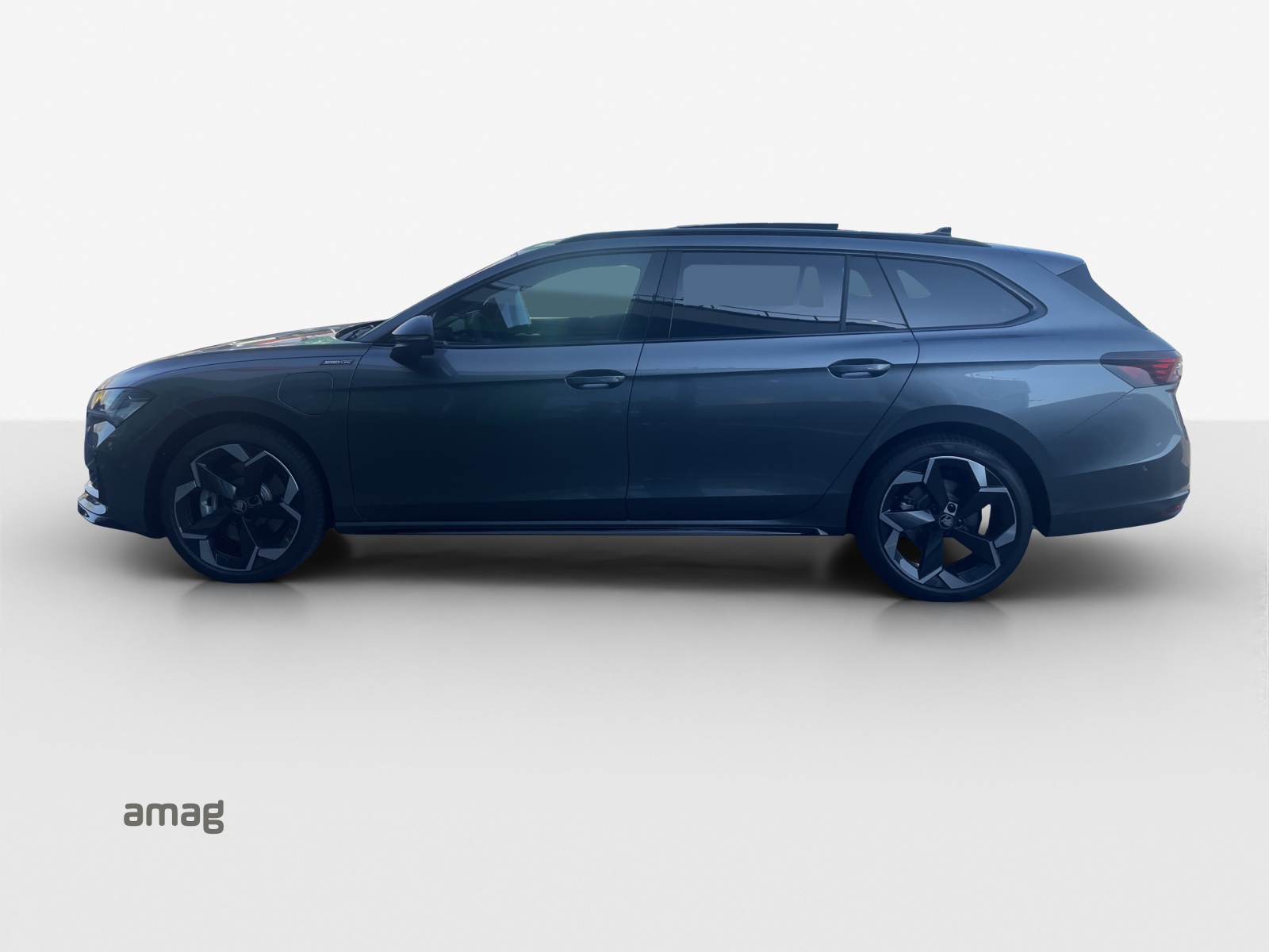 SKODA Superb Combi 1.5 TSI PHEV Sportline DSG-image-1