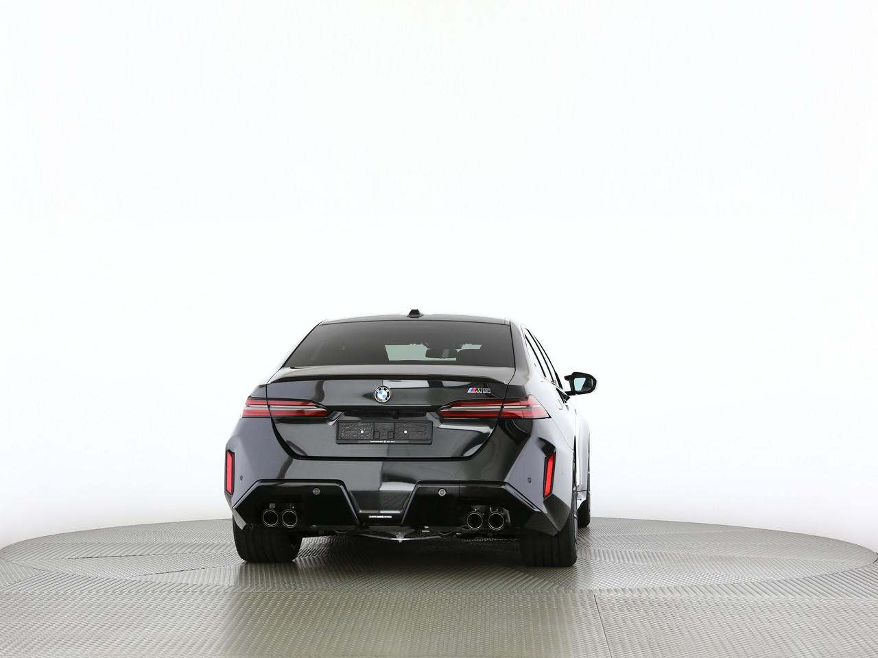 BMW M5 xDrive-image-10