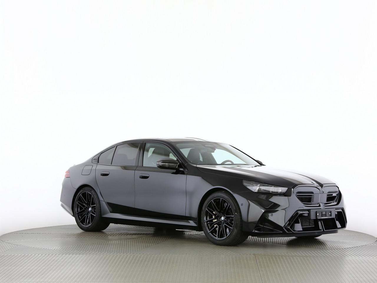 BMW M5 xDrive-image-19